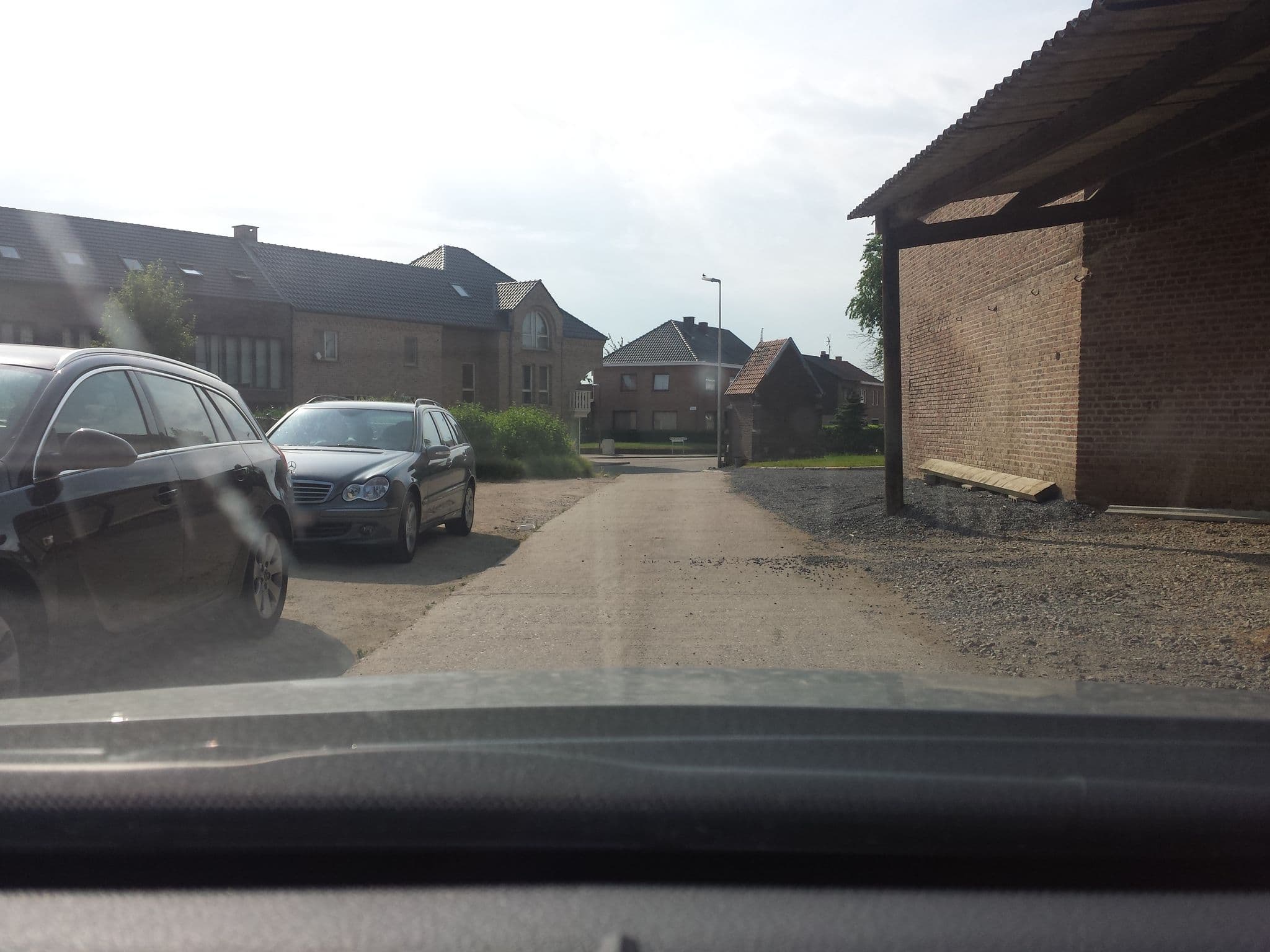 Street view near De Hoeveschuur, Millen — © sven_ (CC BY-SA · Mapillary)