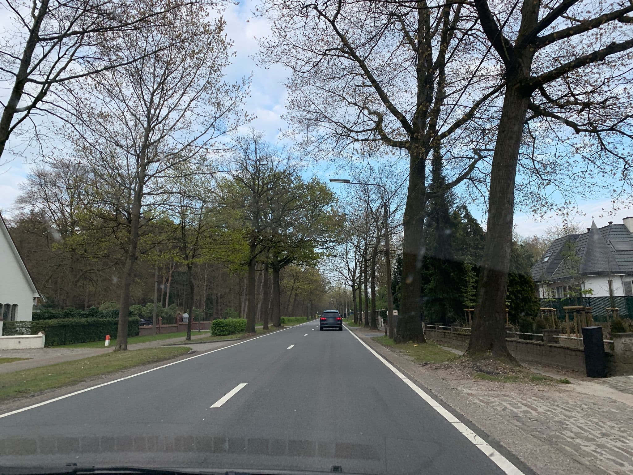 Street view near Hotel Cupido, Diepenbeek — © noel (CC BY-SA · Mapillary)