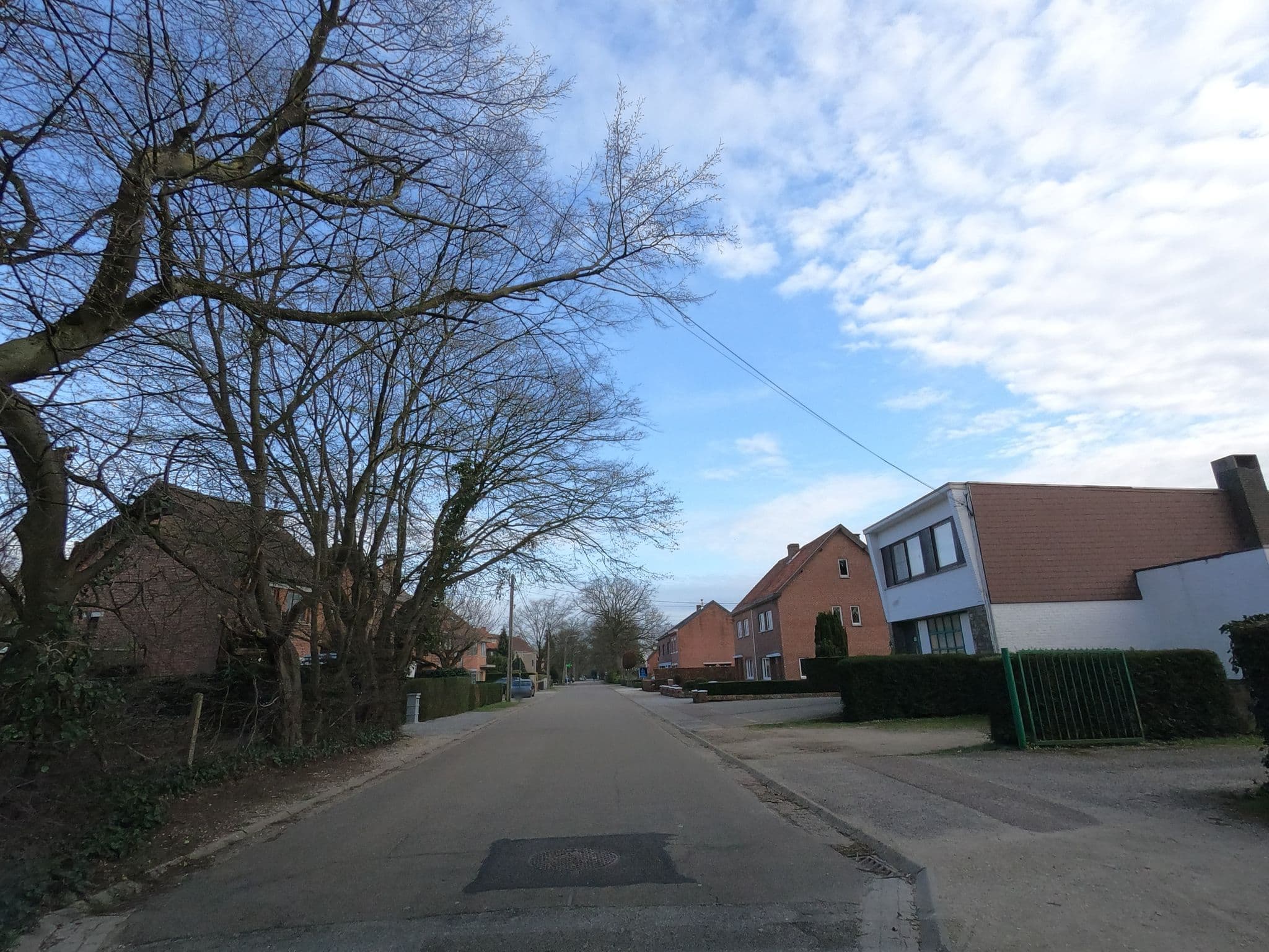 Street view near Belle Hotel, Diepenbeek — © filipc (CC BY-SA · Mapillary)
