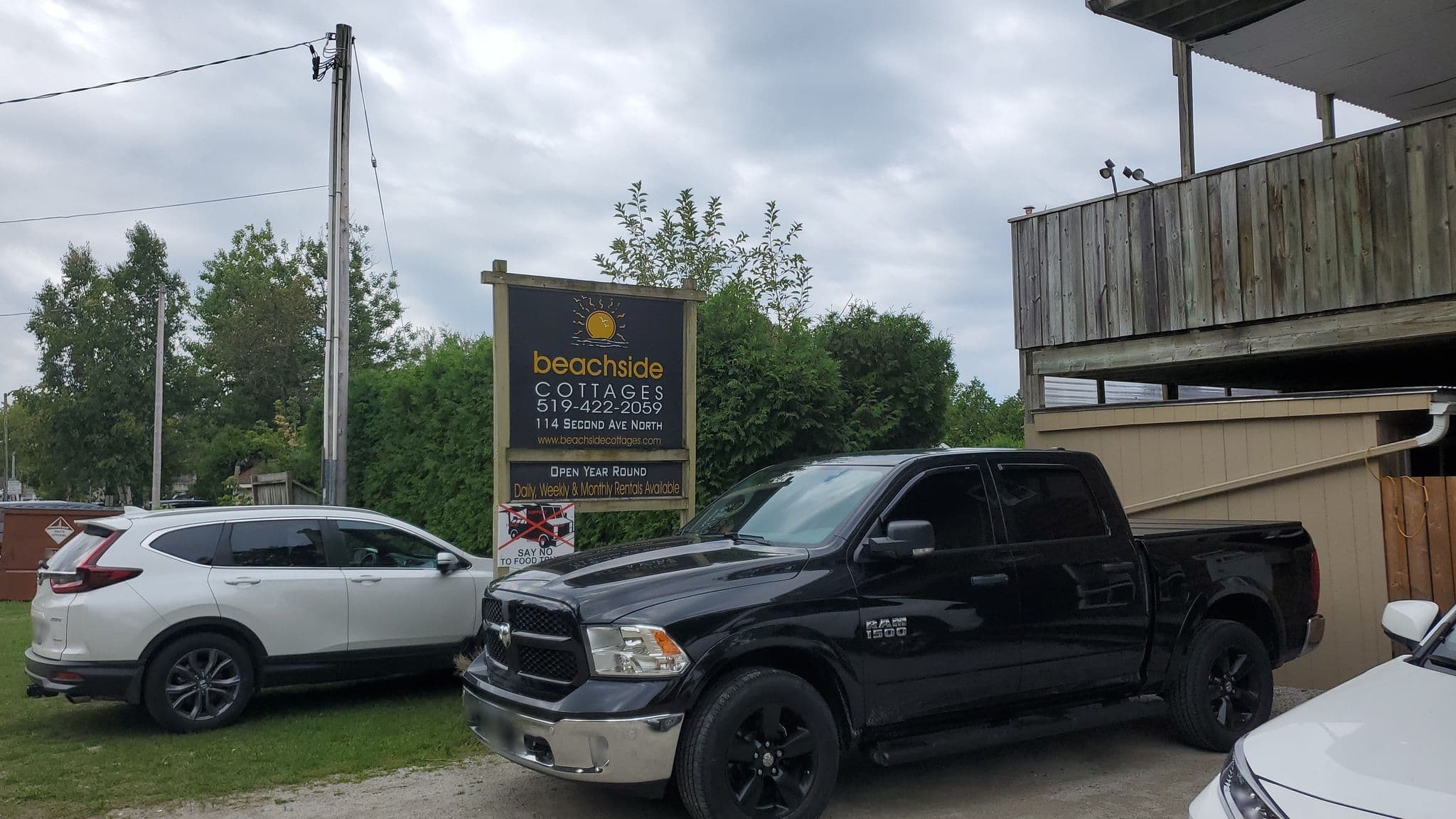 Street view near Tamarac Cedars Spruce, Wiarton — © rps333 (CC BY-SA · Mapillary)