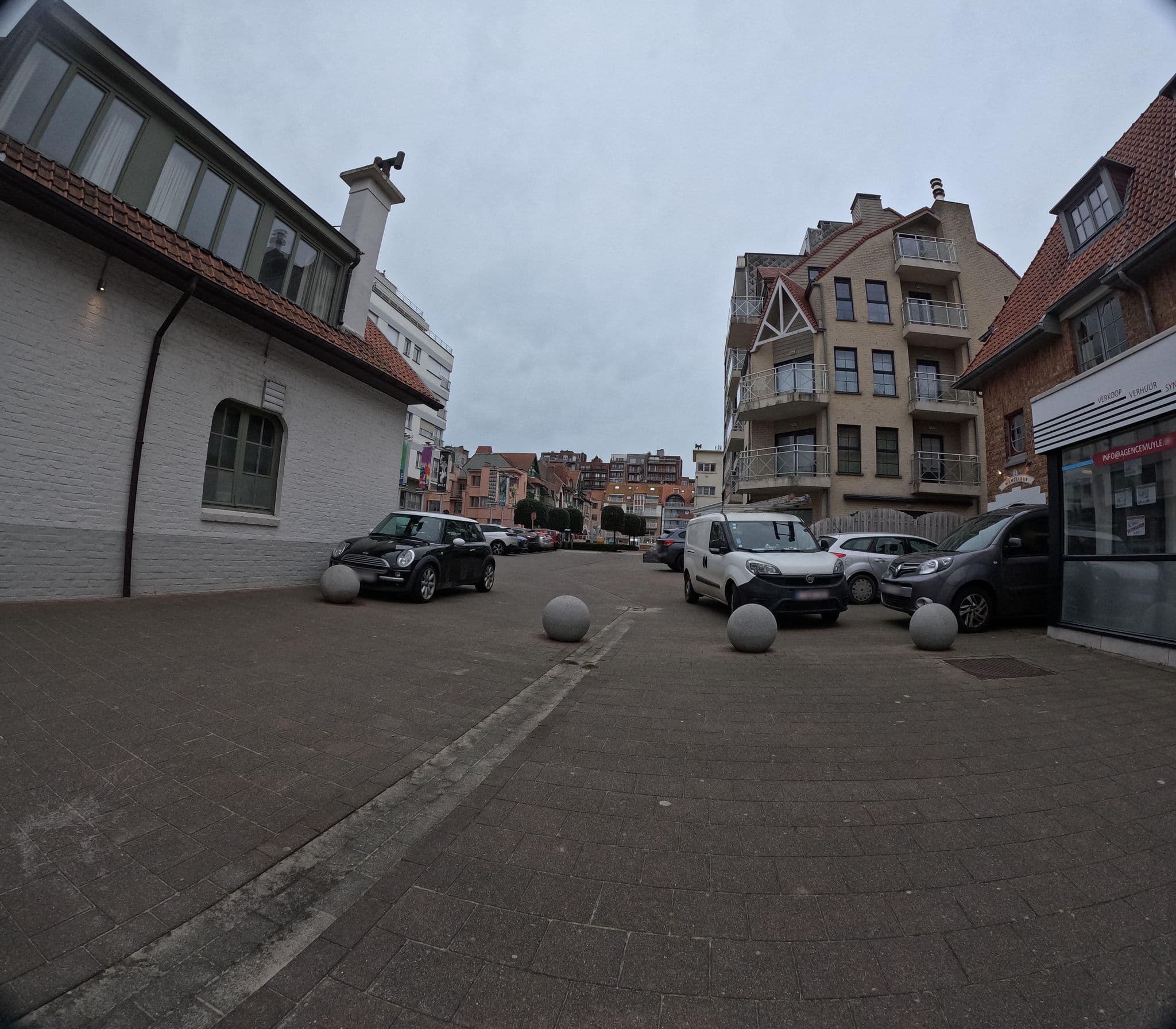 Street view near Gastenkamers Nobel, Westende — © filipc (CC BY-SA · Mapillary)