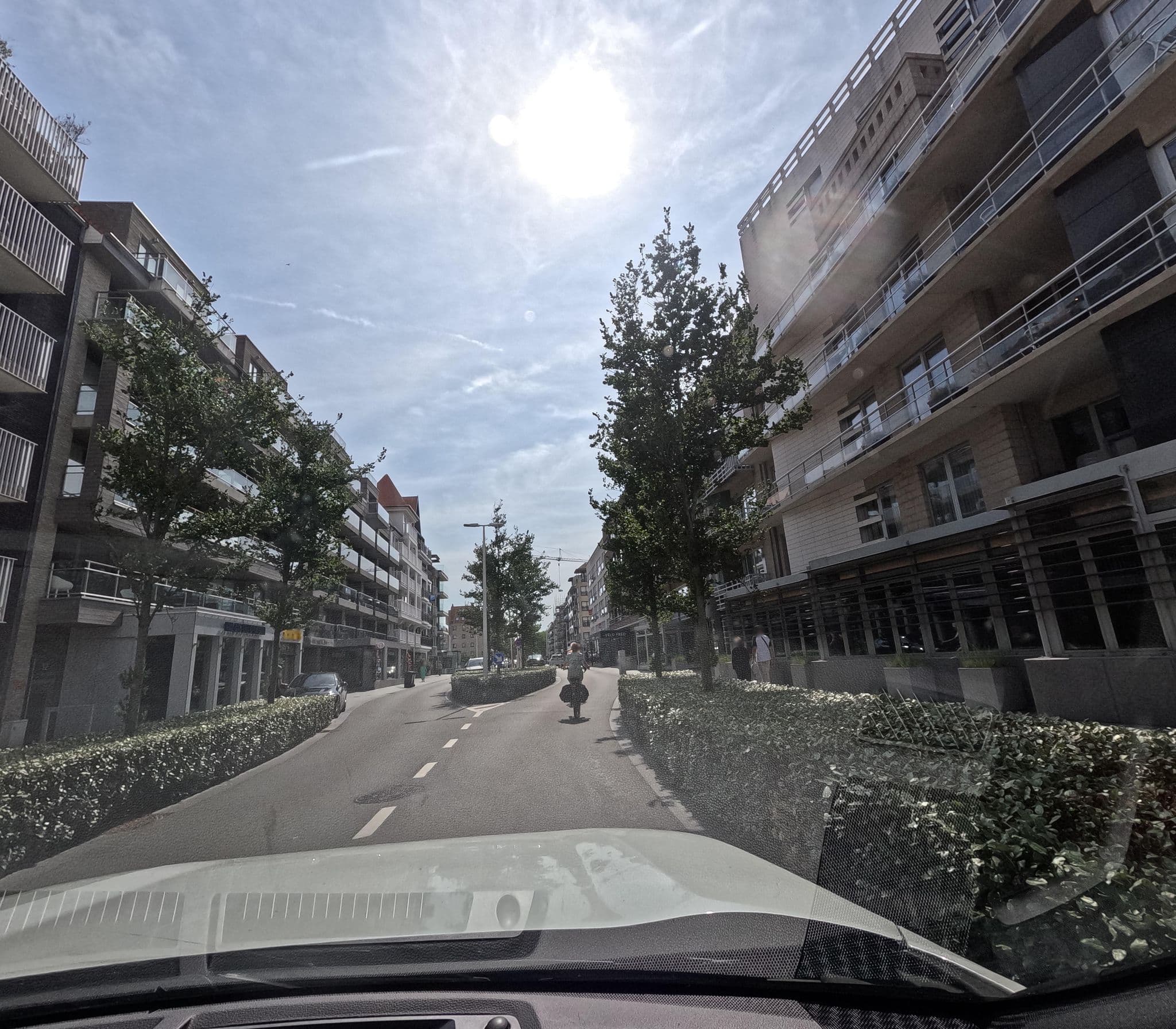 Street view near Hotel Cosmopolite Deluxe Suite, Lombardsijde — © filipc (CC BY-SA · Mapillary)