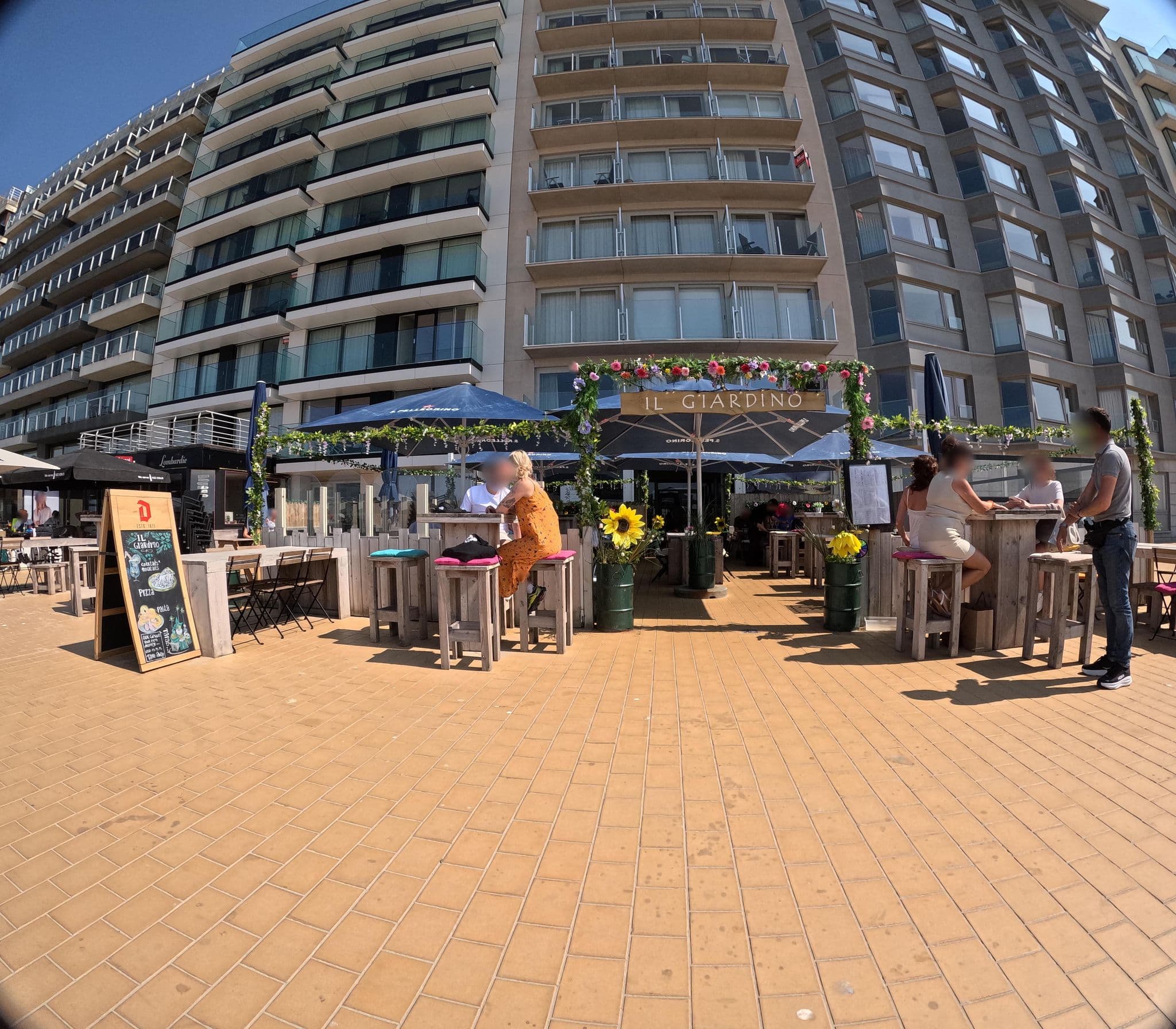 Street view near Olympia 3, Lombardsijde — © filipc (CC BY-SA · Mapillary)