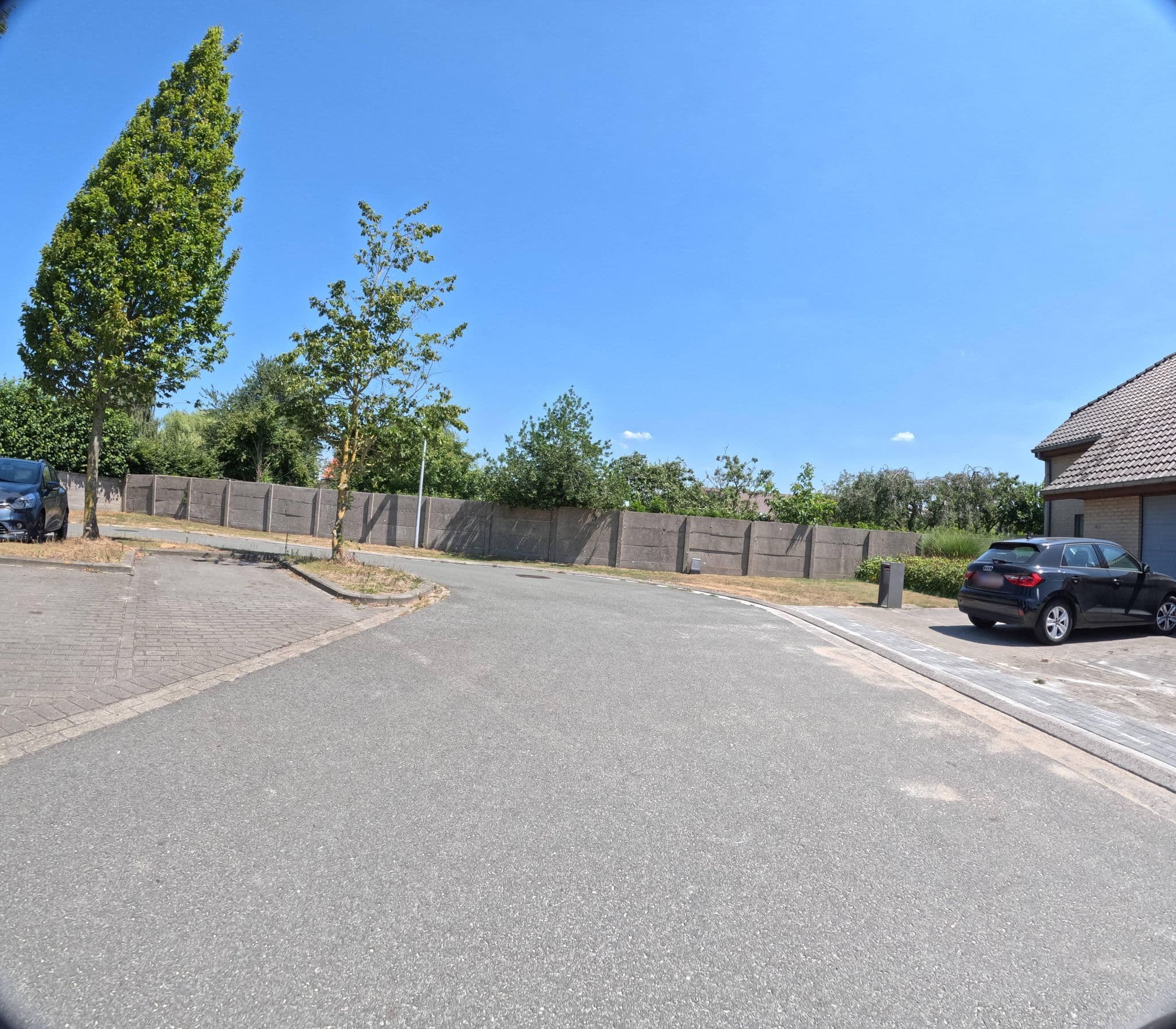 Street view near Luchtmatras at Appels' home, Oudenburg — © filipc (CC BY-SA · Mapillary)