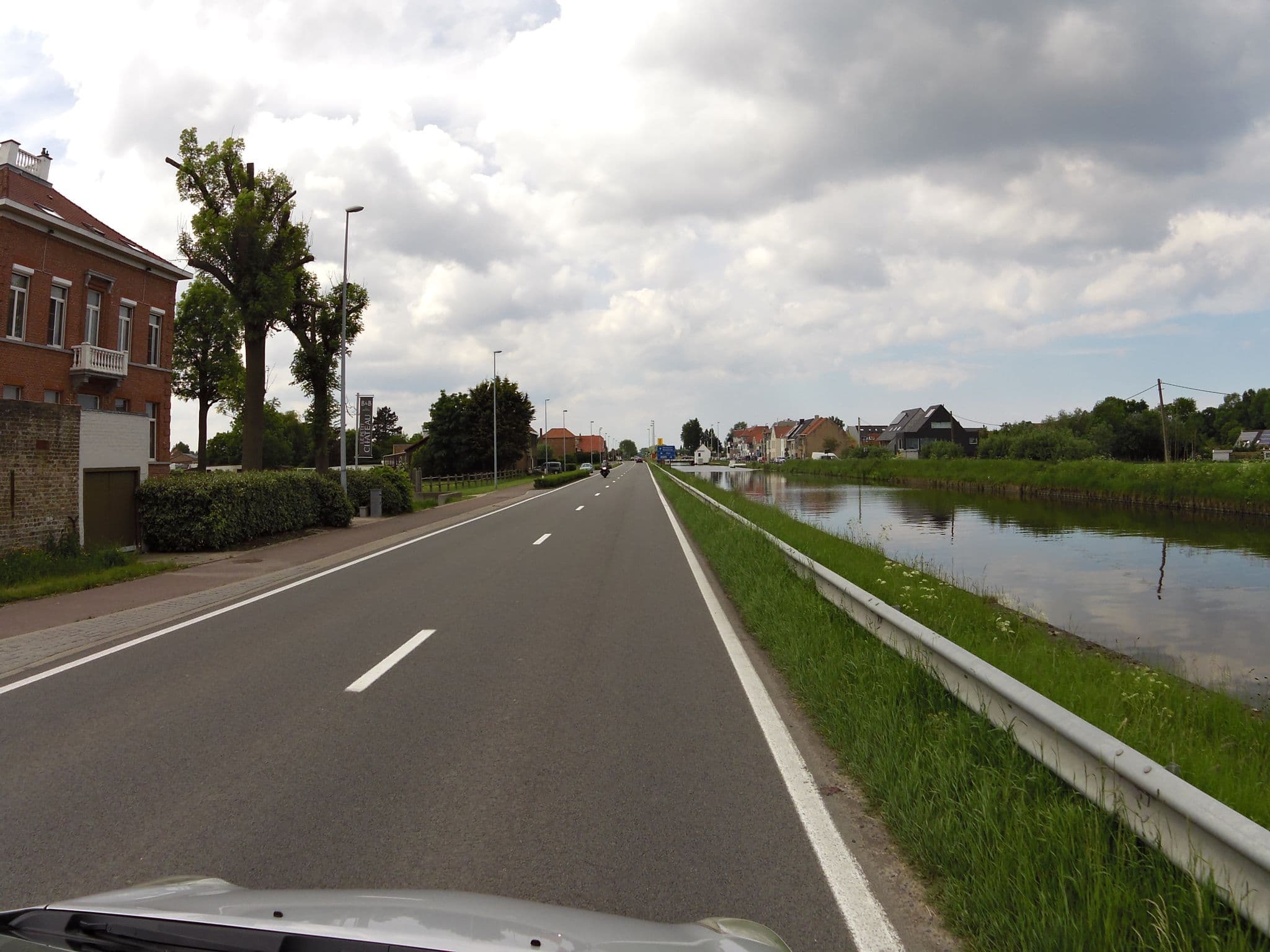 Street view near Le Petit Chateau, Leffinge — © zors1843 (CC BY-SA · Mapillary)