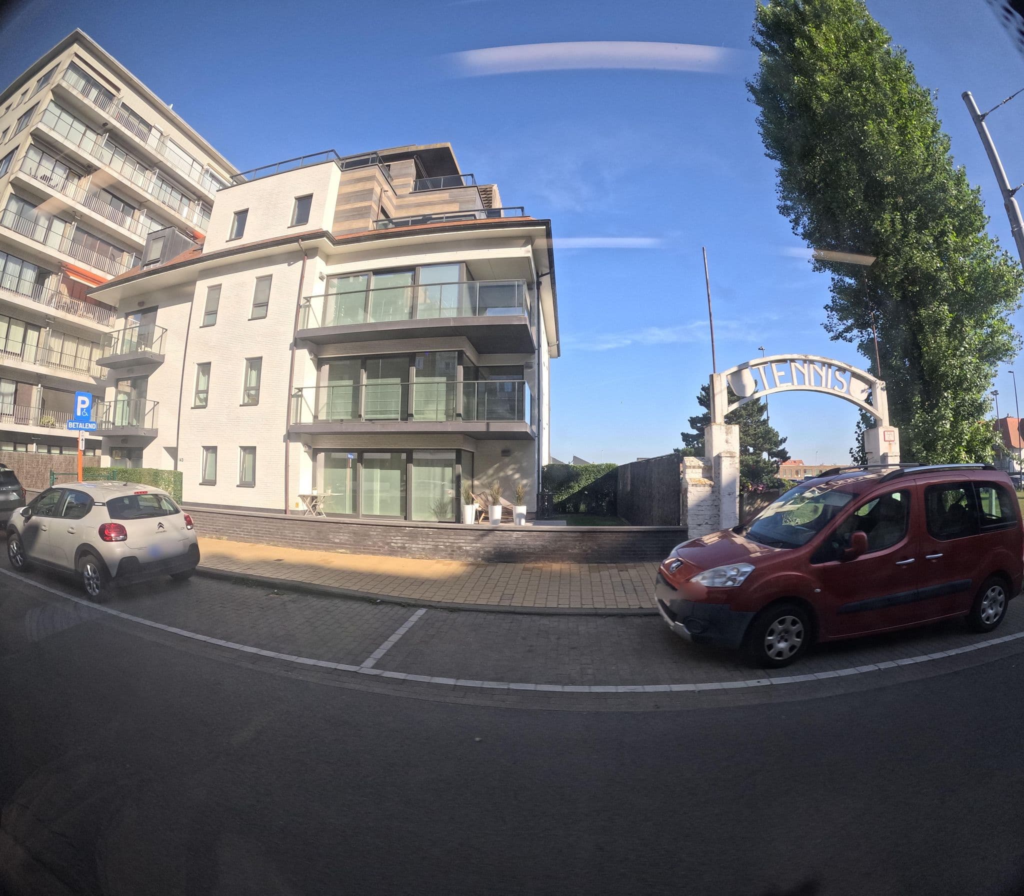 Street view near Residentie Chardonnay, Middelkerke — © filipc (CC BY-SA · Mapillary)