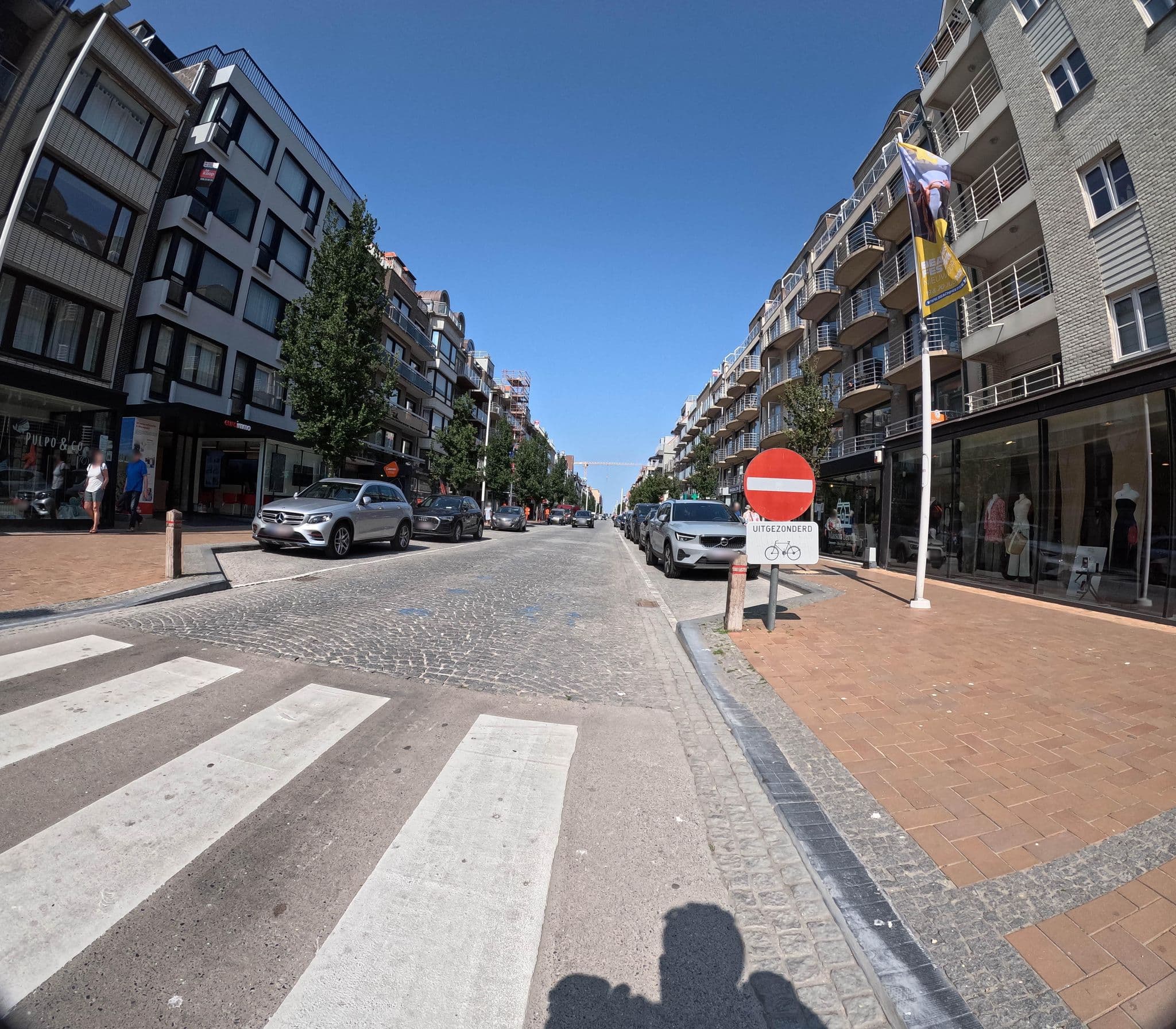 Street view near Residentie Albatros, Lombardsijde — © filipc (CC BY-SA · Mapillary)