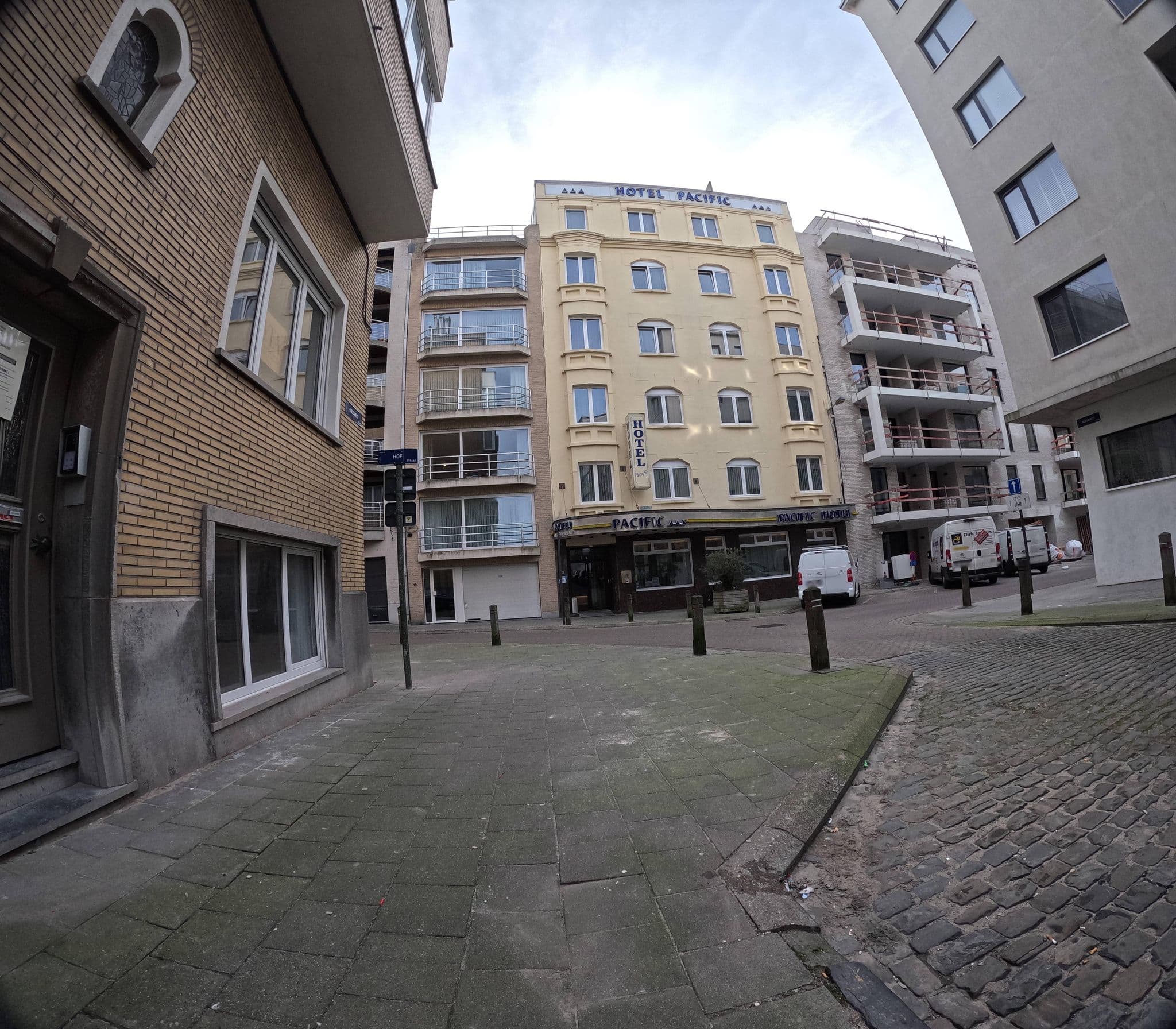 Street view near Hotel Viking, Ostend — © filipc (CC BY-SA · Mapillary)