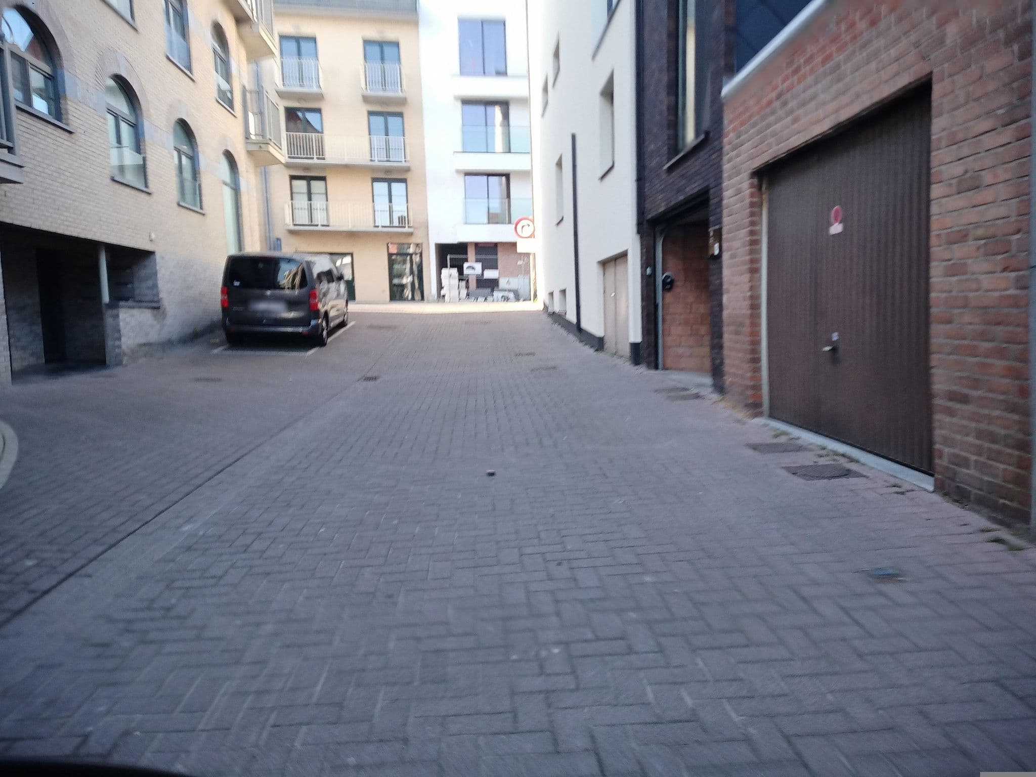 Street view near Akiba Hotel, De Haan — © pietervdvn (CC BY-SA · Mapillary)