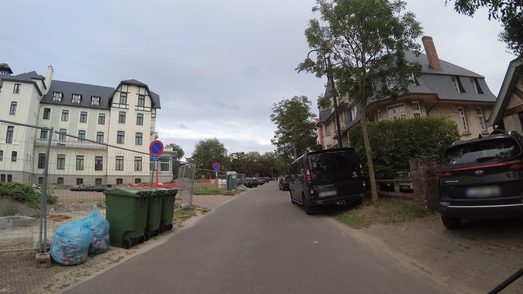 Street view near La Palette, De Haan — © teddy73 (CC BY-SA · Mapillary)