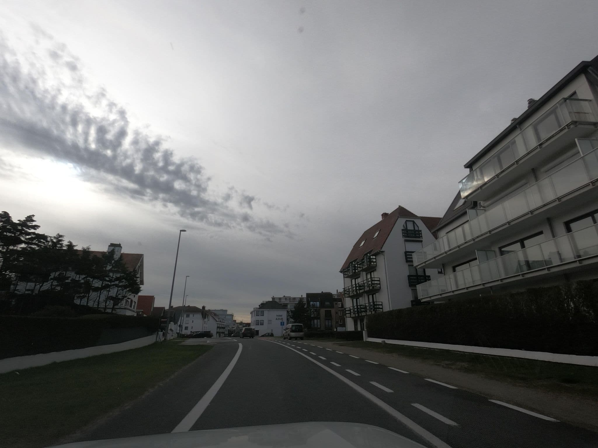 Street view near Maison Blanche, De Haan — © filipc (CC BY-SA · Mapillary)