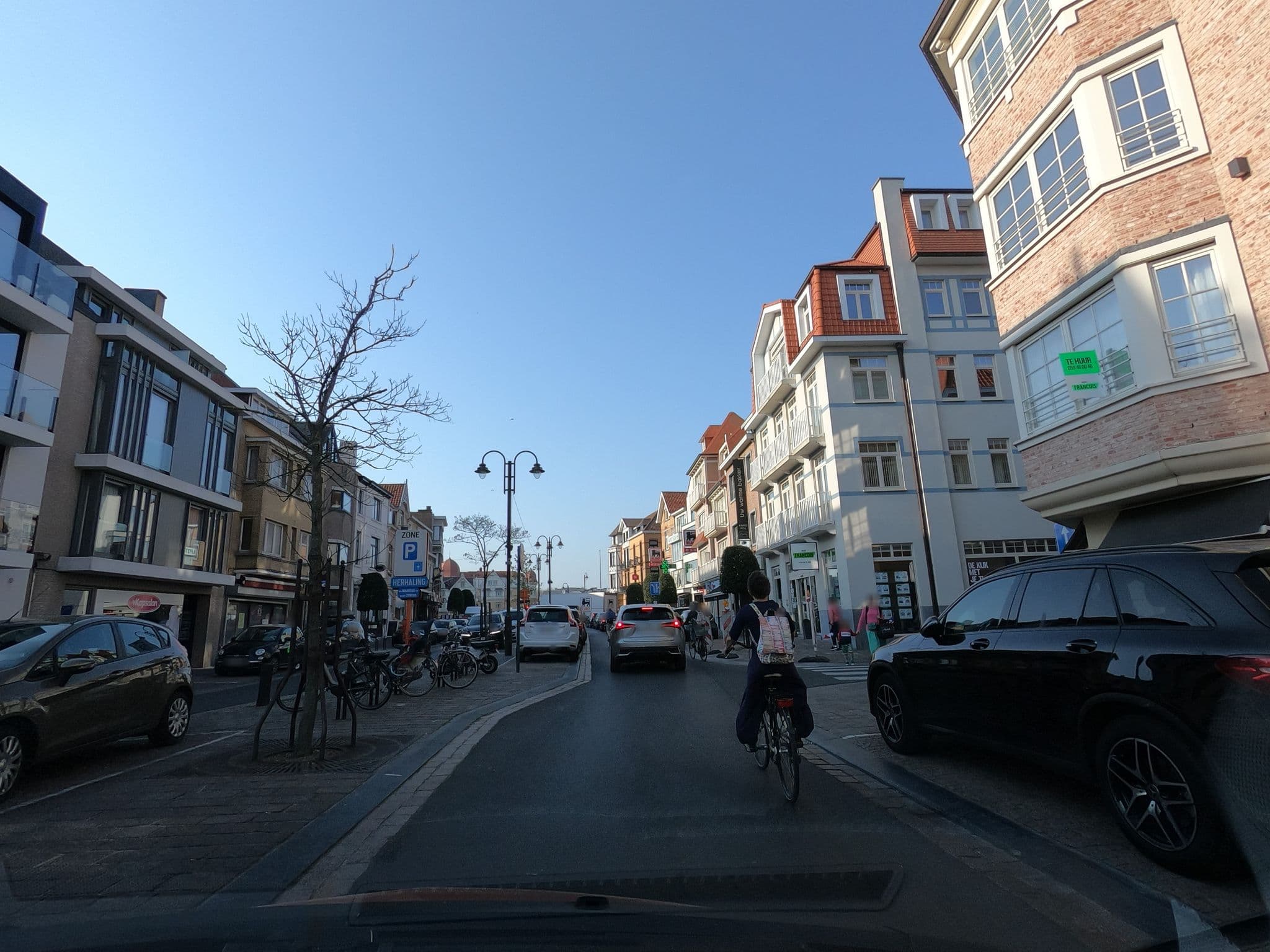 Street view near L’Arrêt Vert, De Haan — © filipc (CC BY-SA · Mapillary)