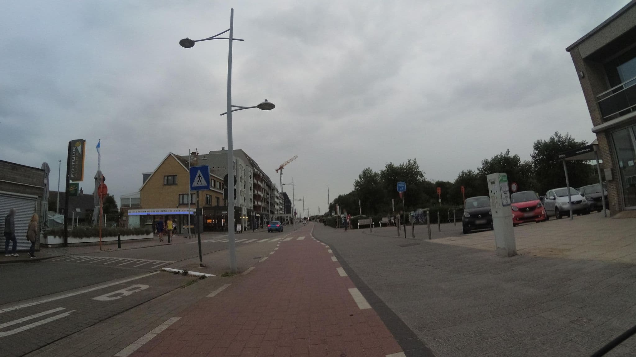 Street view near Huis Marie-Thérèse, Bredene — © teddy73 (CC BY-SA · Mapillary)