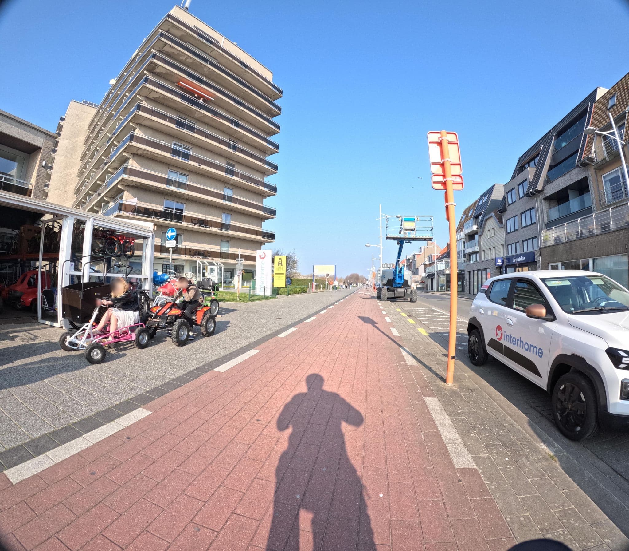Street view near B&B Casa Sandy, Bredene — © filipc (CC BY-SA · Mapillary)