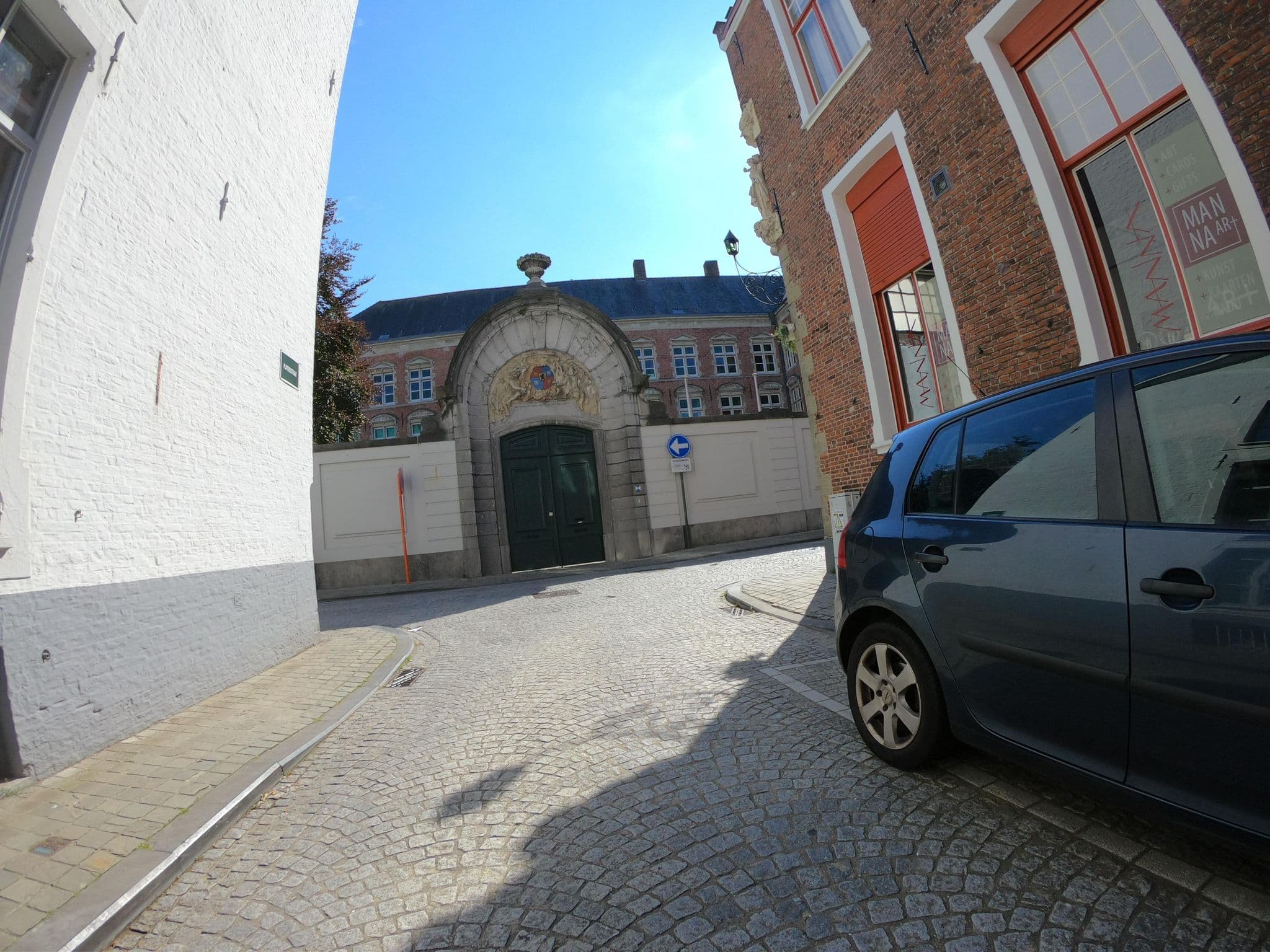 Street view near Hotel De Castillion Bruges, Brugge — © filipc (CC BY-SA · Mapillary)