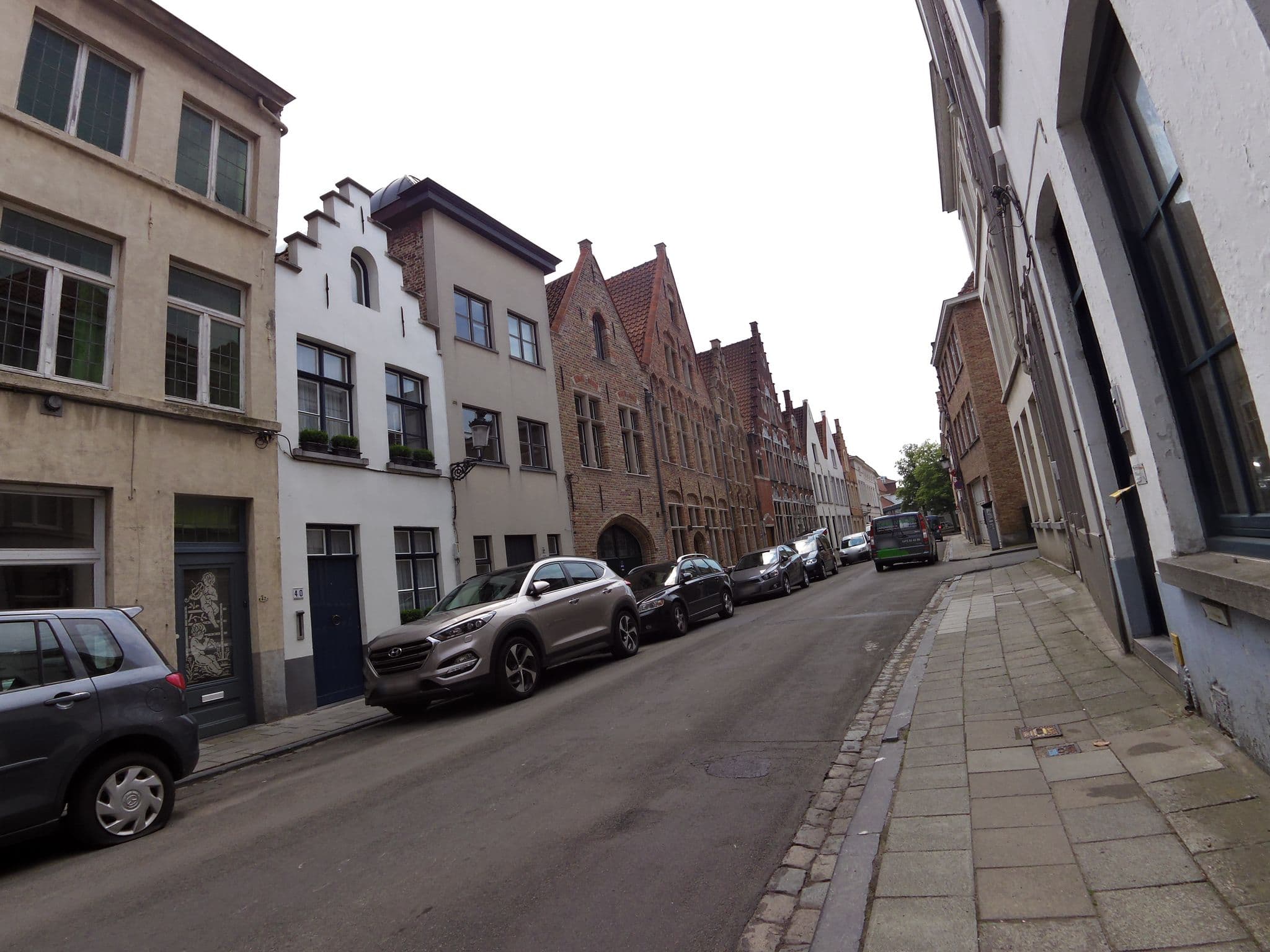 Street view near De eerste gang Internaat de Raan, Brugge — © zors1843 (CC BY-SA · Mapillary)