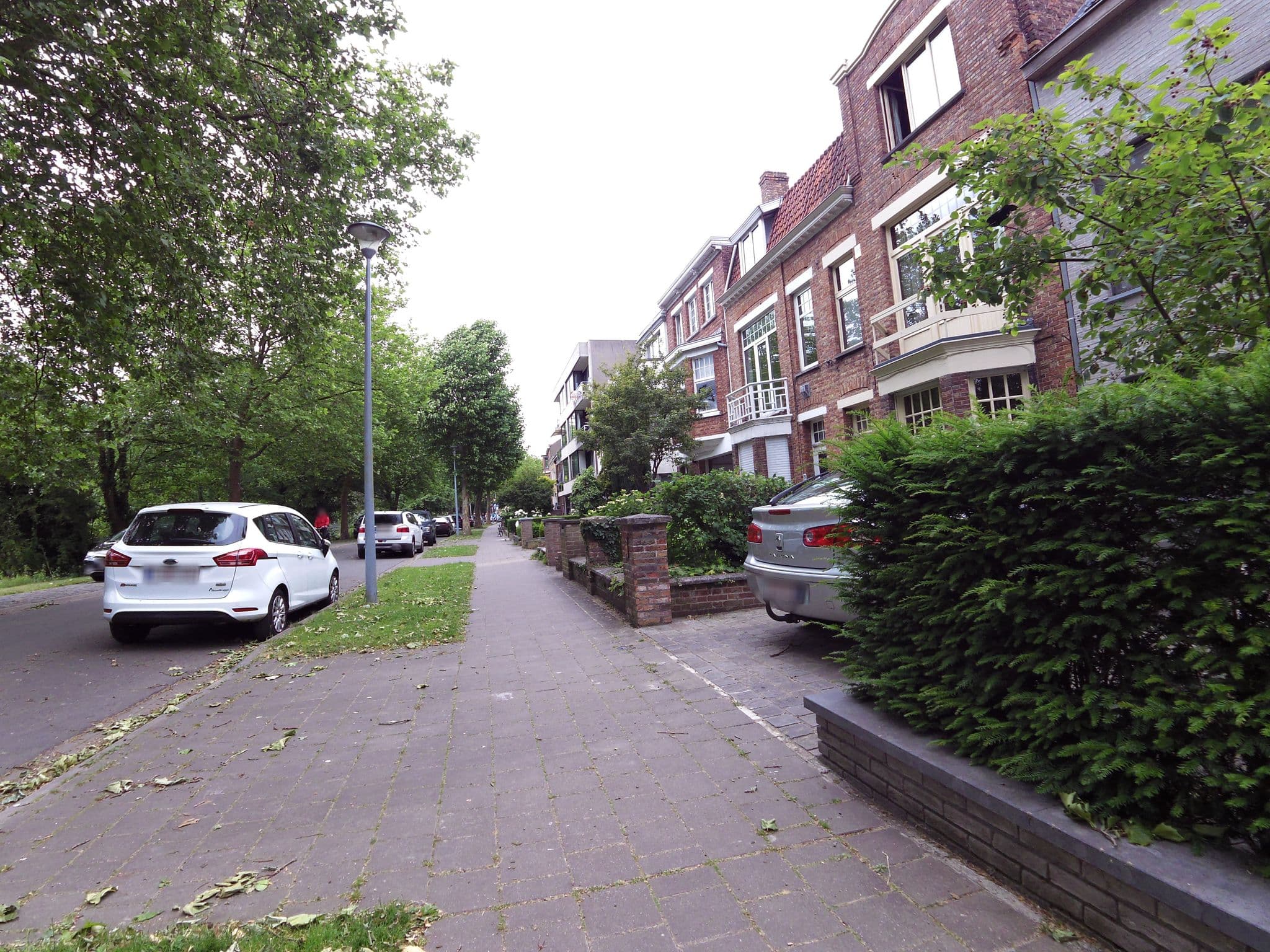 Street view near Crowne Plaza Hotel Brugge Nv, Brugge — © zors1843 (CC BY-SA · Mapillary)
