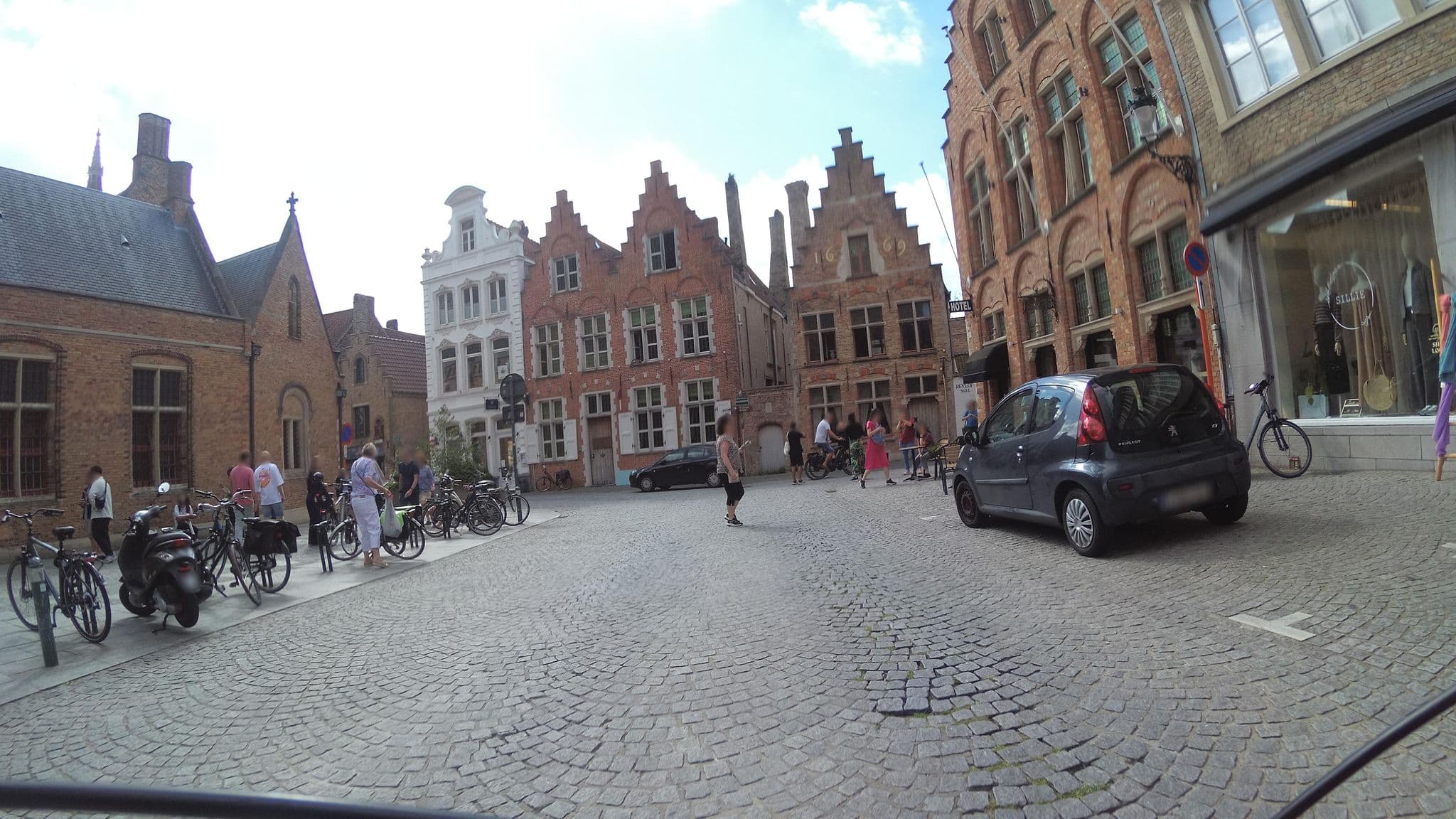 Street view near B&B 1669, Brugge — © teddy73 (CC BY-SA · Mapillary)