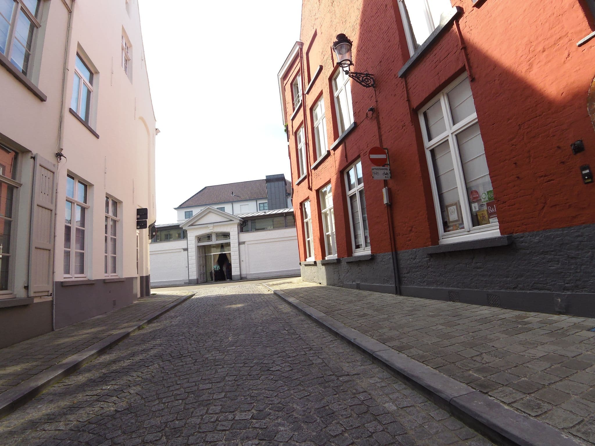 Street view near B&B Absoluut Verhulst, Brugge — © zors1843 (CC BY-SA · Mapillary)