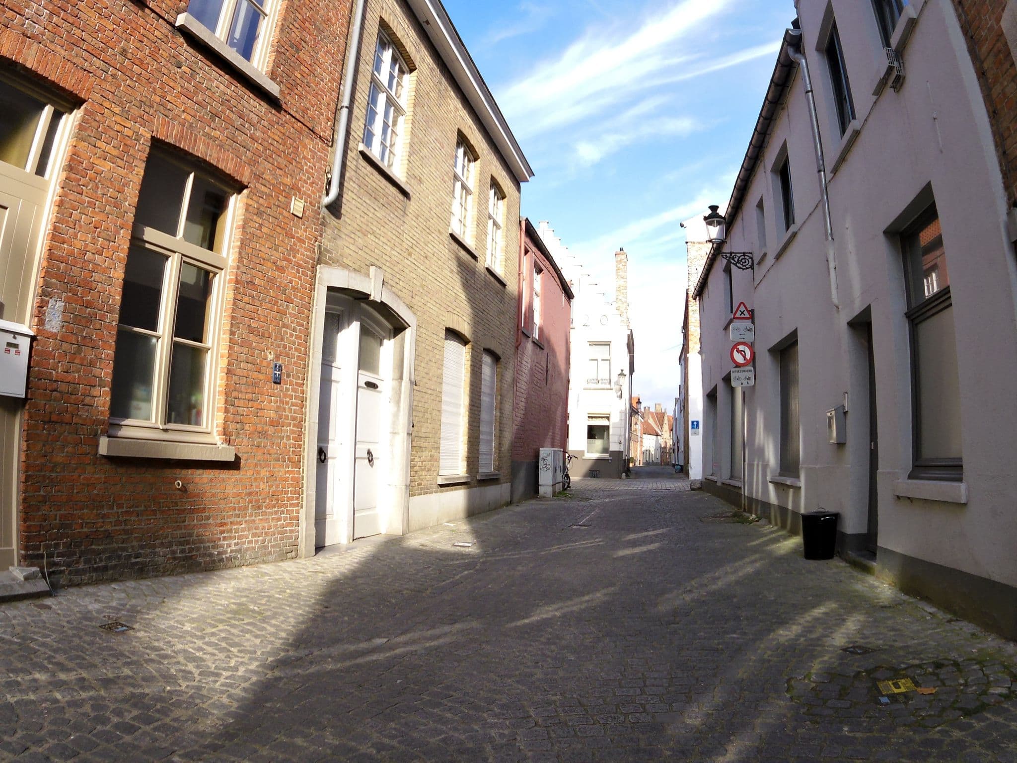 Street view near Maison de la Rose, Brugge — © zors1843 (CC BY-SA · Mapillary)