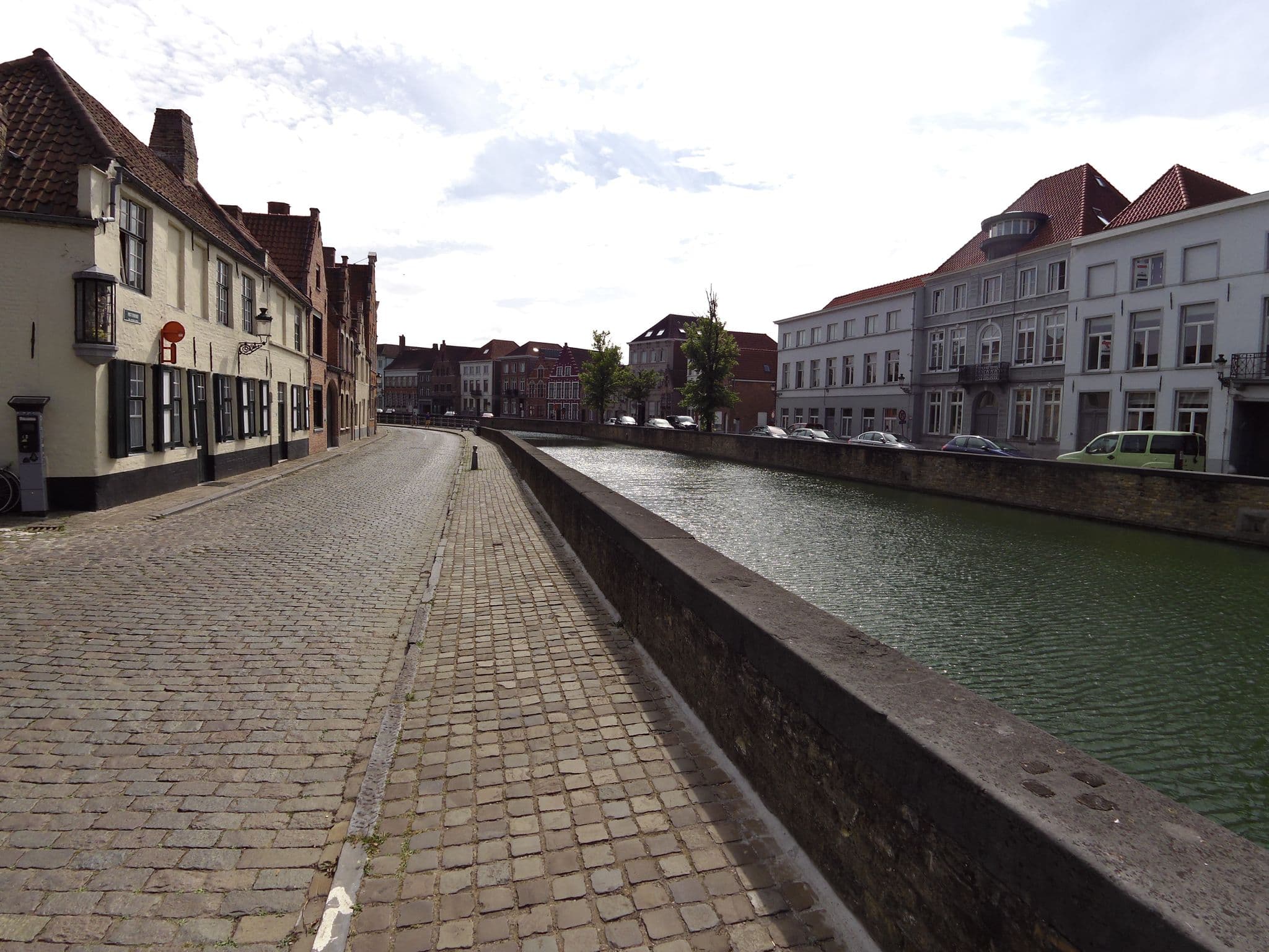 Street view near Guesthouse Het Potterietje, Brugge — © zors1843 (CC BY-SA · Mapillary)