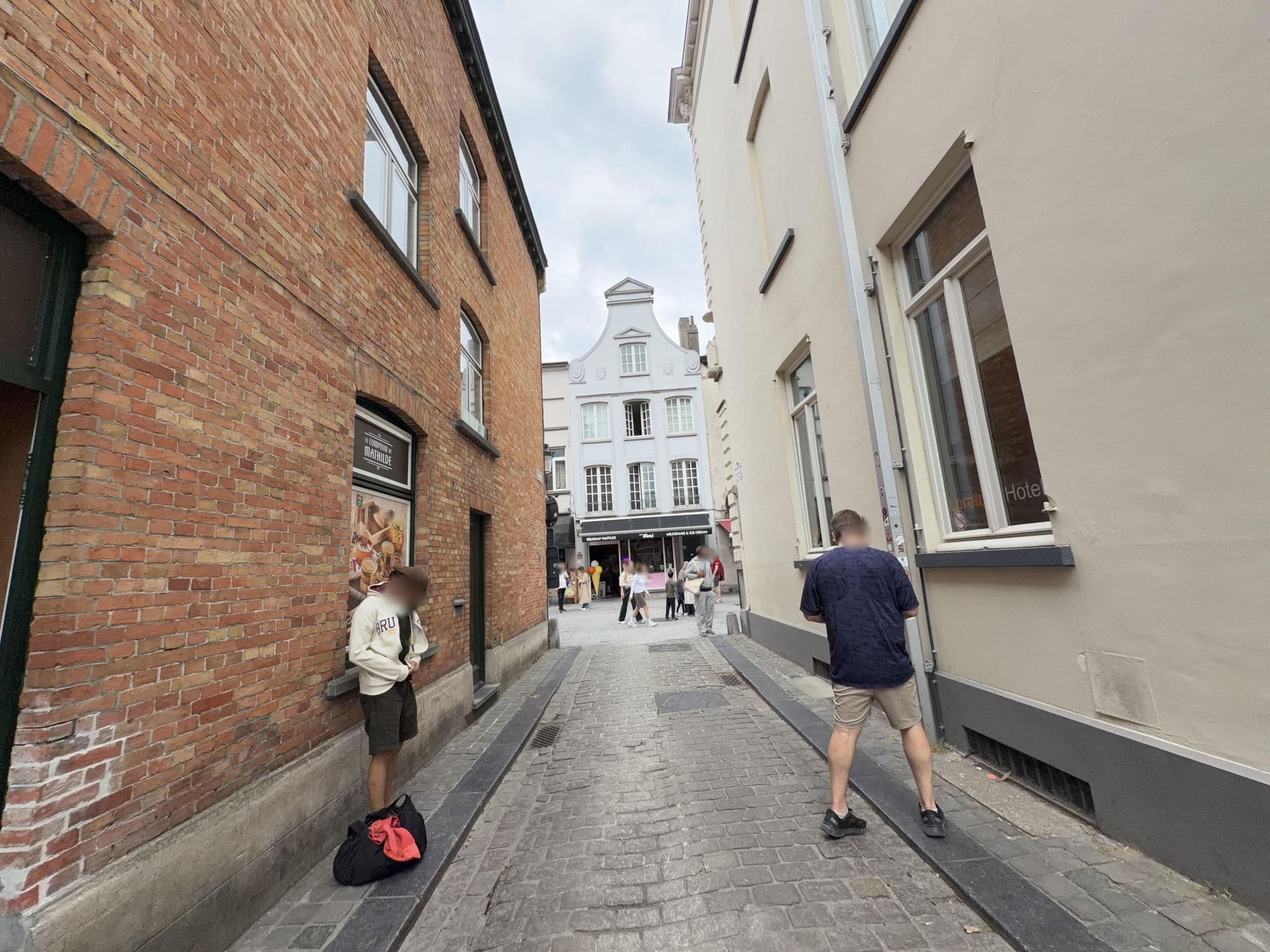 Street view near Loreto Hotel Bruges, Brugge — © filipb (CC BY-SA · Mapillary)