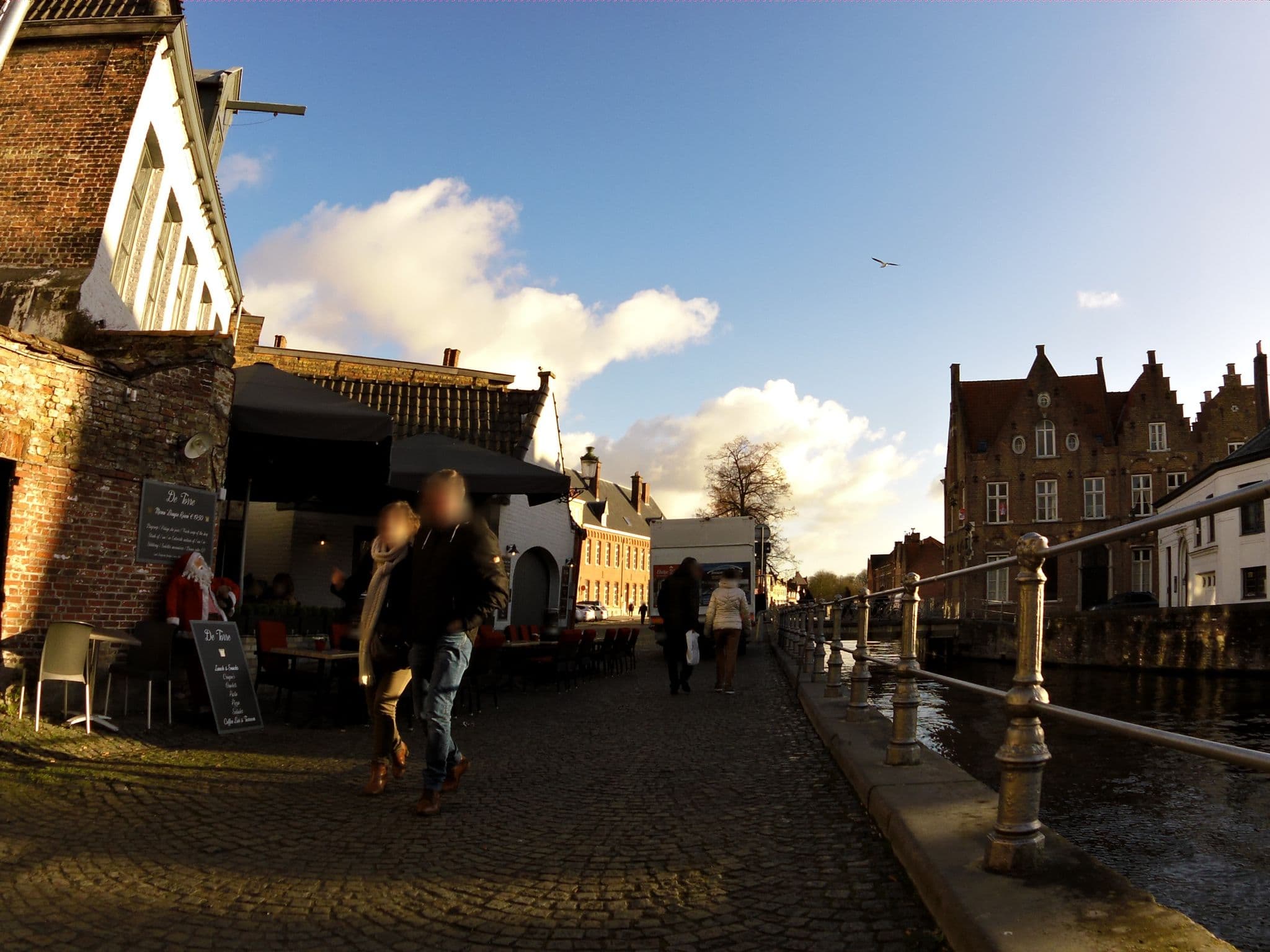 Street view near Restaurant-Hotel Uilenspiegel, Brugge — © zors1843 (CC BY-SA · Mapillary)