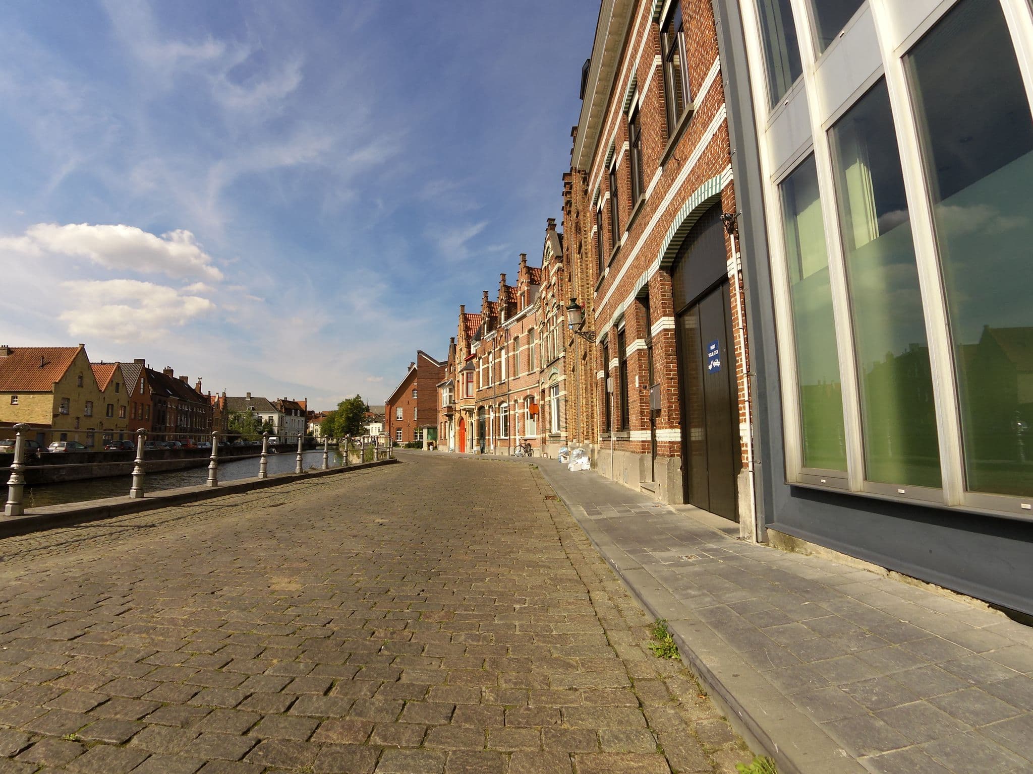 Street view near Canal House, Brugge — © zors1843 (CC BY-SA · Mapillary)