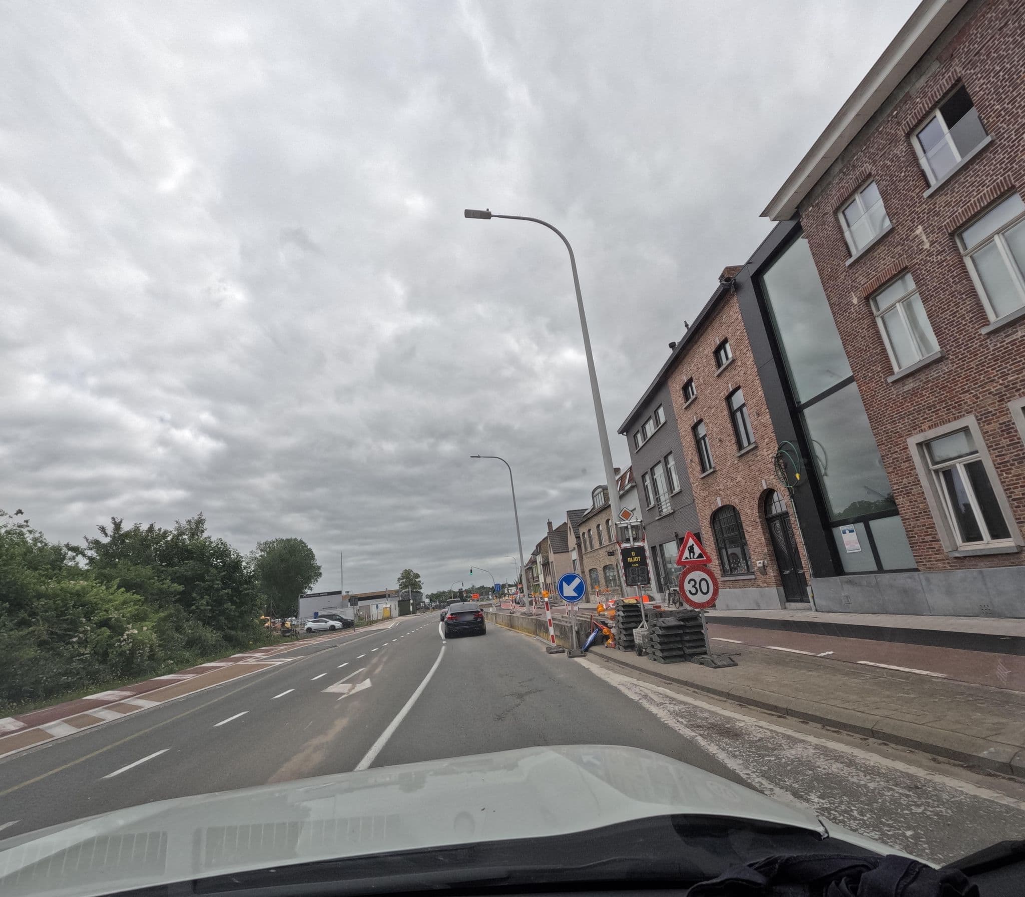 Street view near B&b Sixteen, Sint-Michiels — © filipc (CC BY-SA · Mapillary)