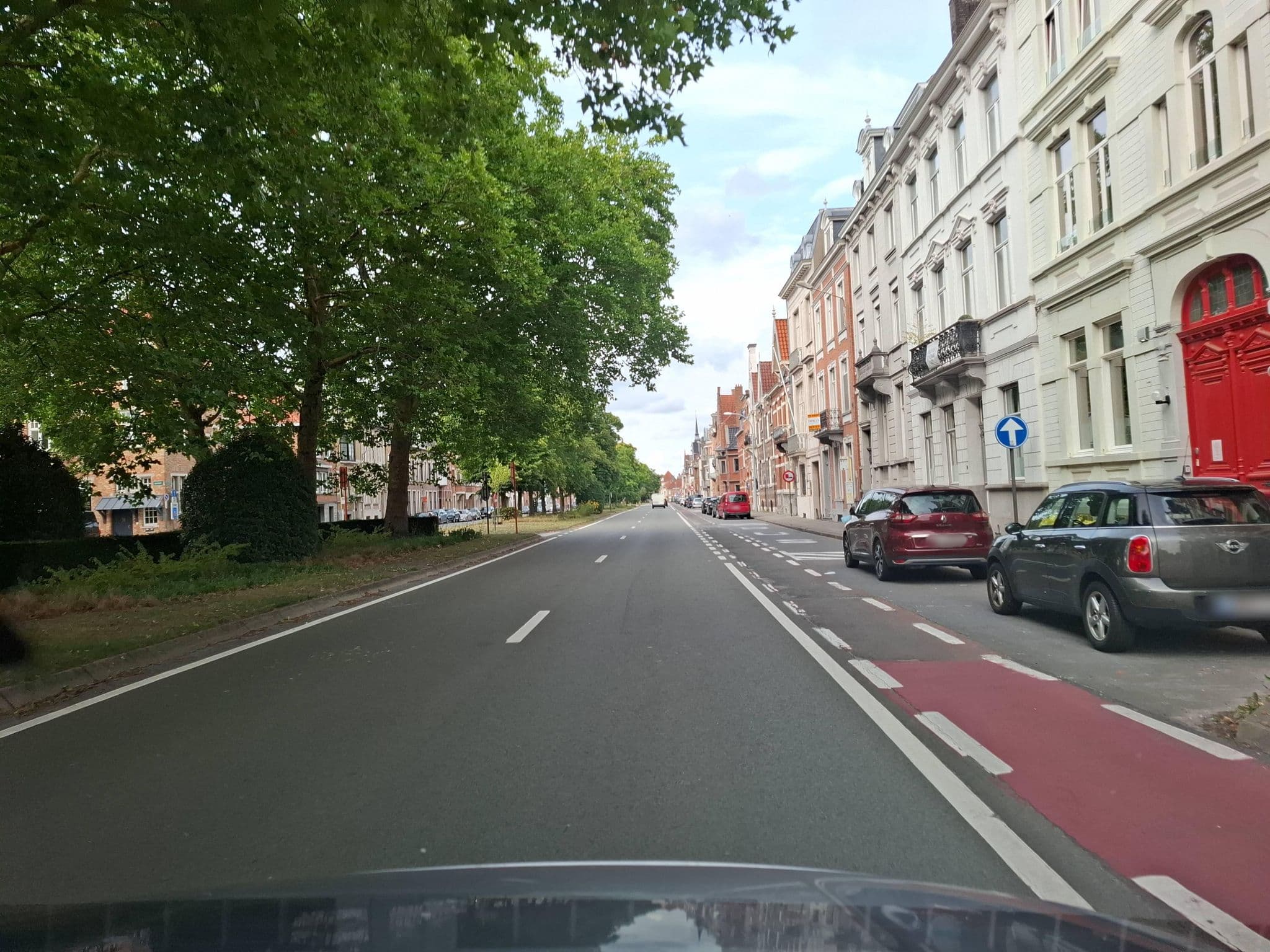 Street view near Hotel Bethune Vgn, Brugge — © masterofnoroad (CC BY-SA · Mapillary)