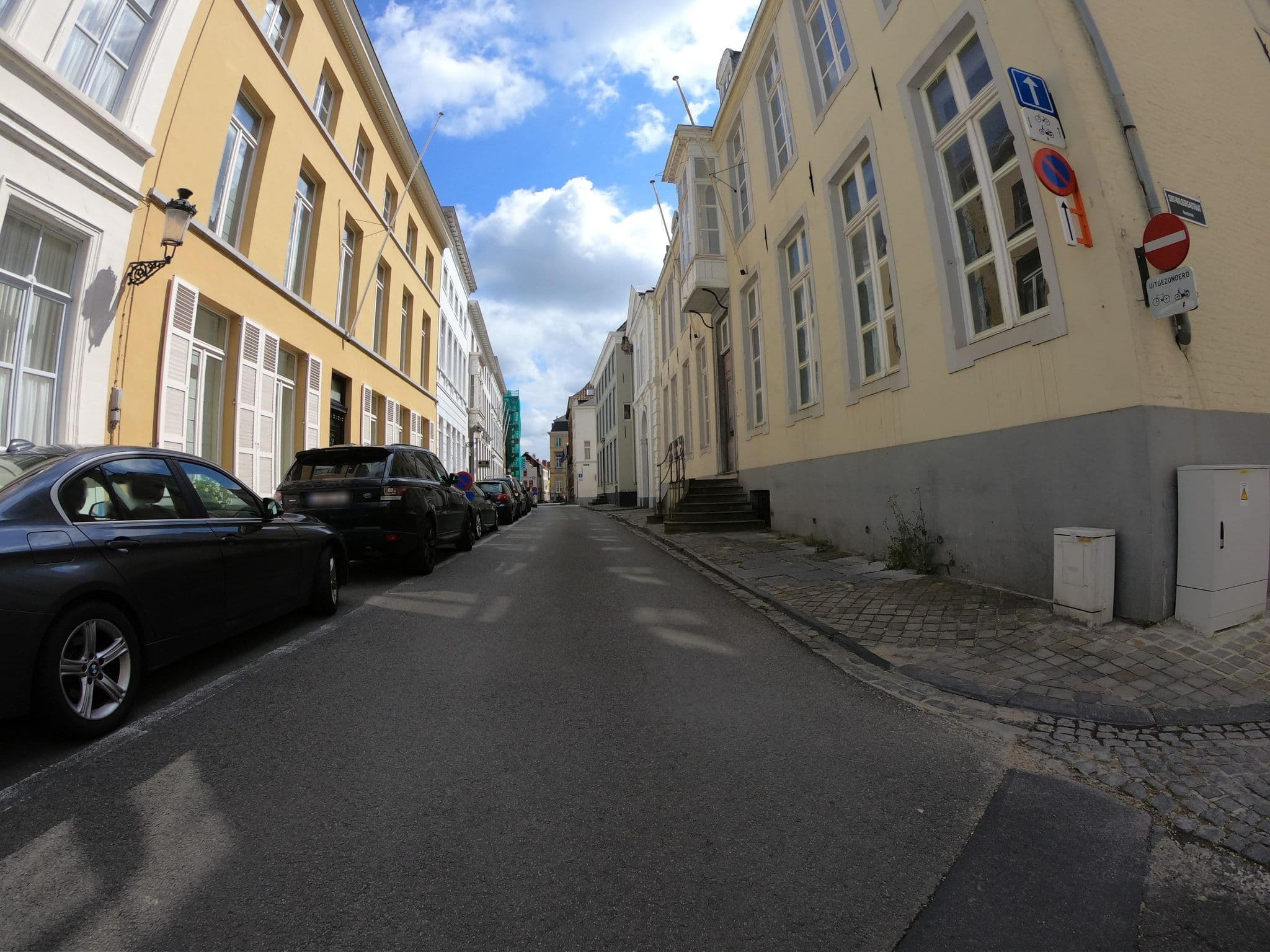 Street view near B&B La maison Zenasni, Brugge — © filipc (CC BY-SA · Mapillary)