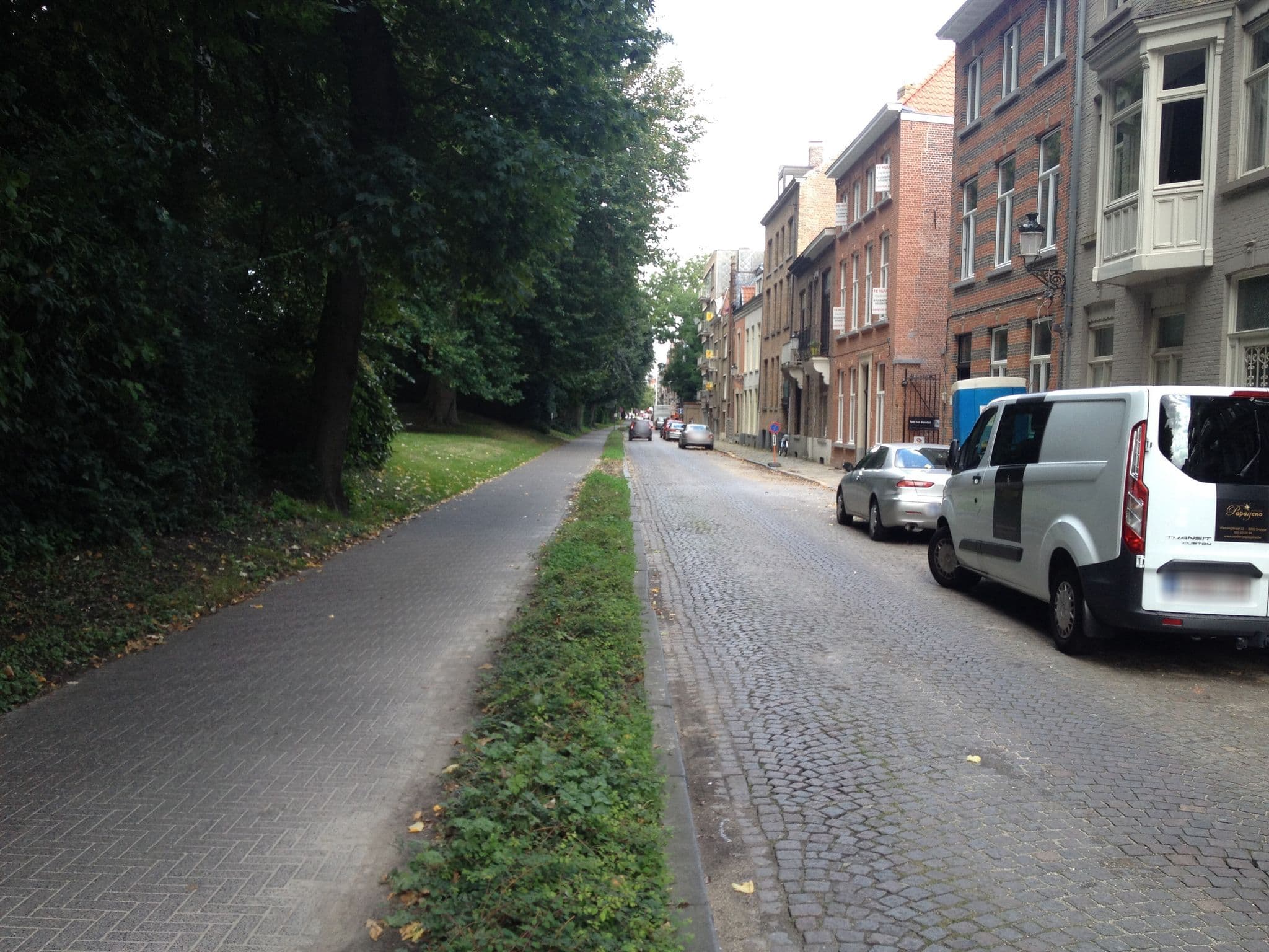 Street view near Vandeputte Caroline, Brugge — © zors1843 (CC BY-SA · Mapillary)
