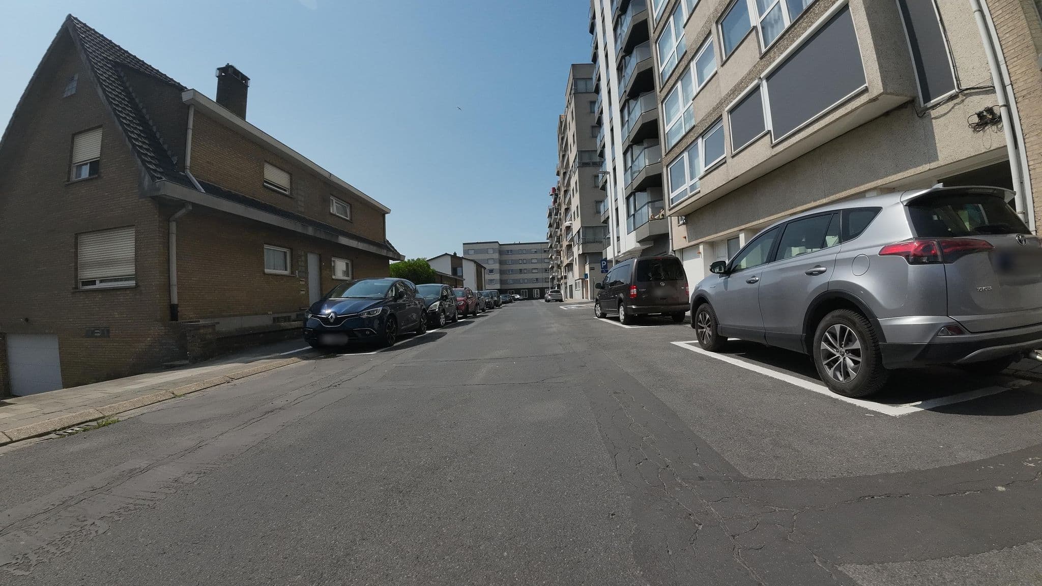 Street view near Delta 2B, Heist — © teddy73 (CC BY-SA · Mapillary)