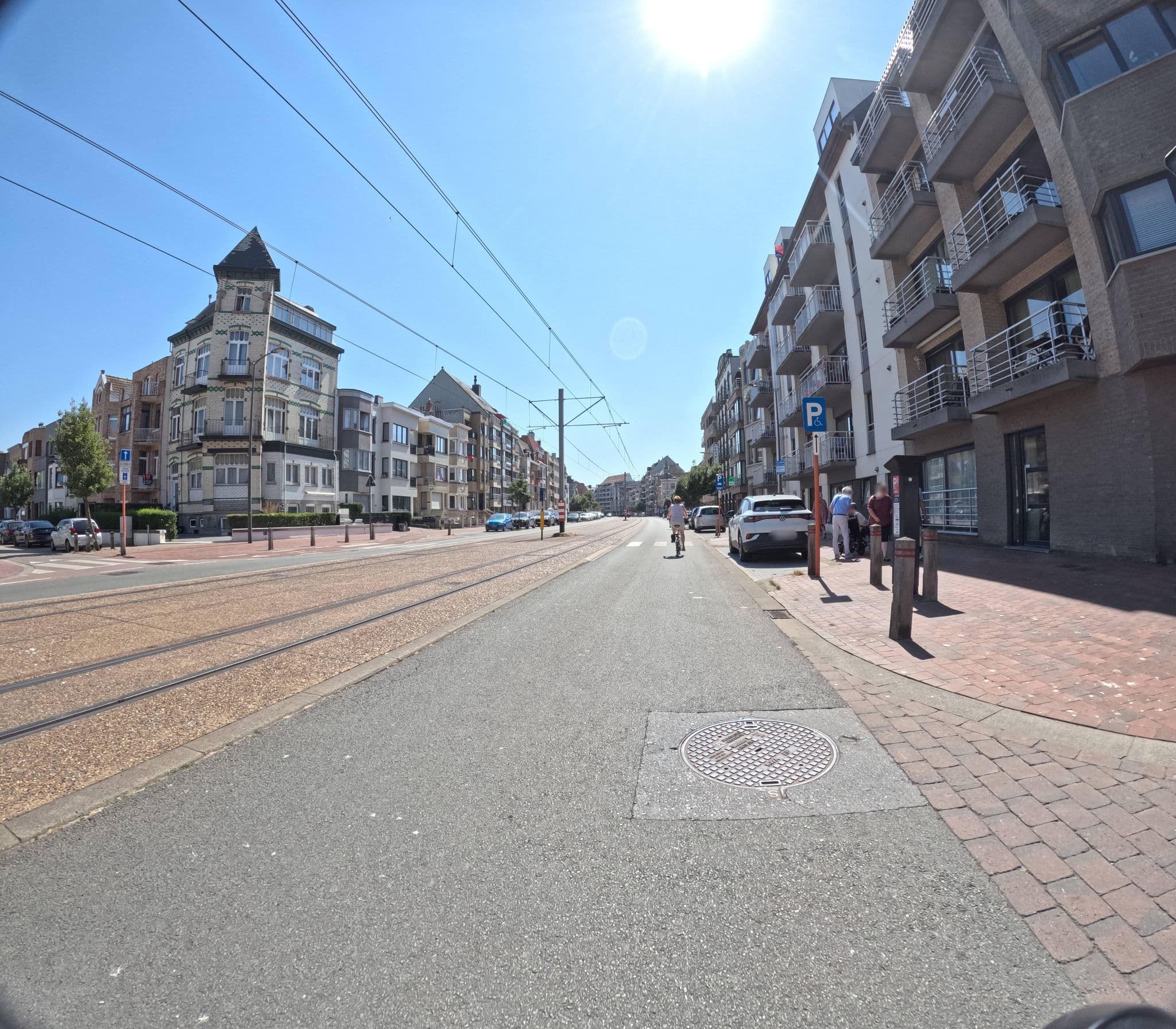 Street view near Hotel Pacific Blankenberge, Blankenberge — © filipc (CC BY-SA · Mapillary)