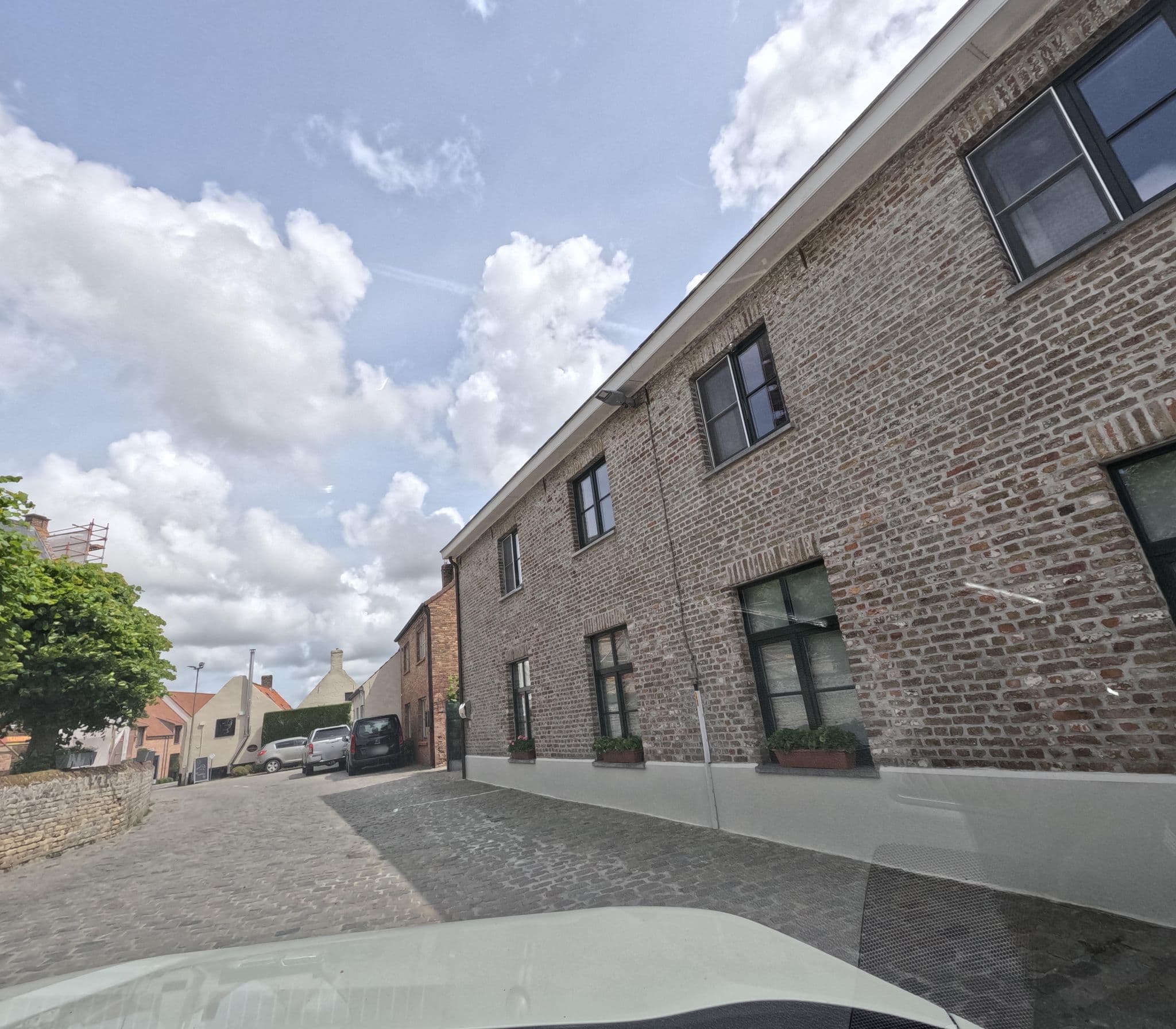 Street view near Vakantiewoningen 't Dorp, Zuienkerke — © filipc (CC BY-SA · Mapillary)