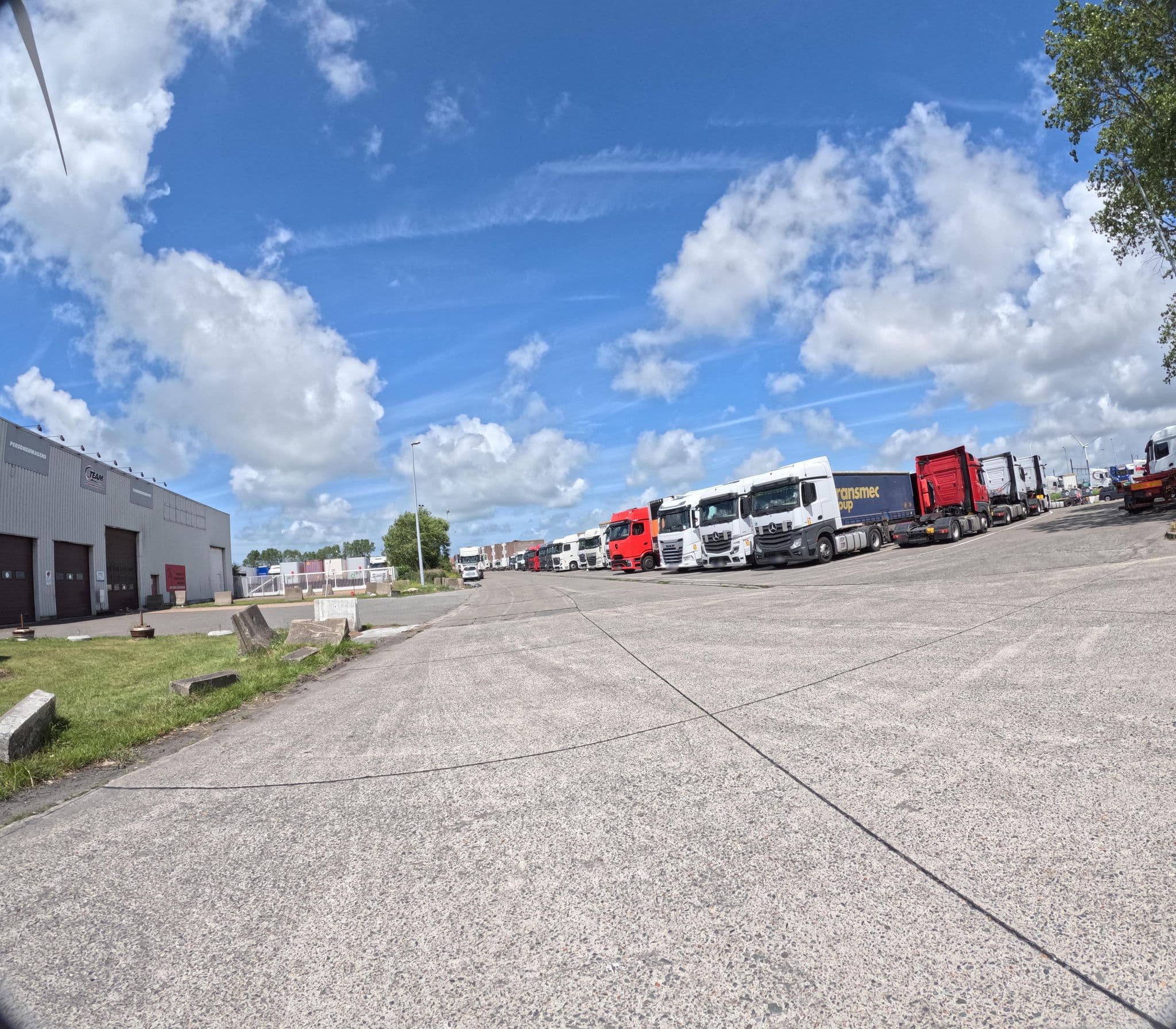 Street view near Formule 1 Hotels Belgium nv, Zeebrugge — © filipc (CC BY-SA · Mapillary)