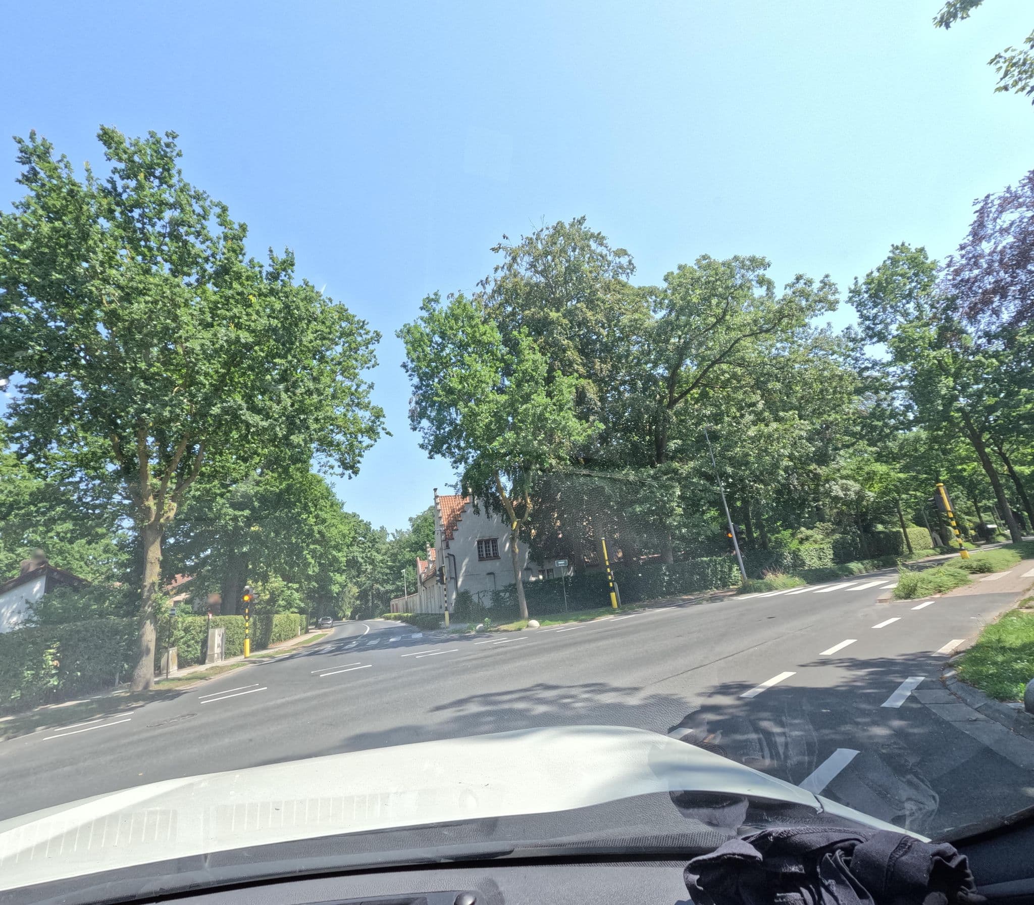 Street view near Gastenkamers 't Zonnehof, Sint-Kruis — © filipc (CC BY-SA · Mapillary)