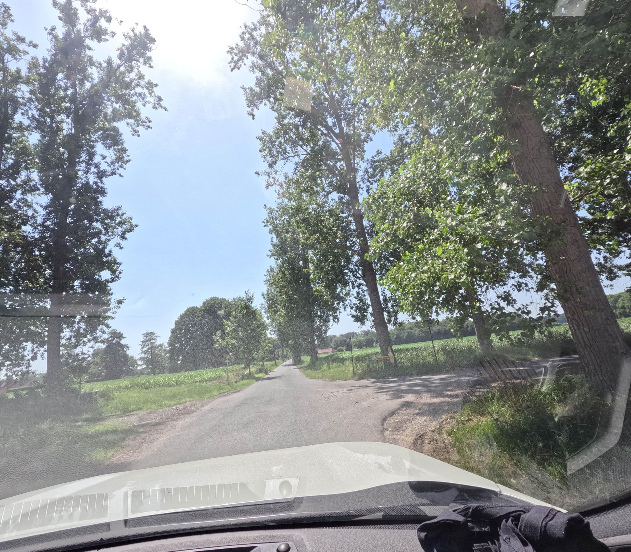 Street view near Chateu d'hotes De Spycker, Sint-Kruis — © filipc (CC BY-SA · Mapillary)