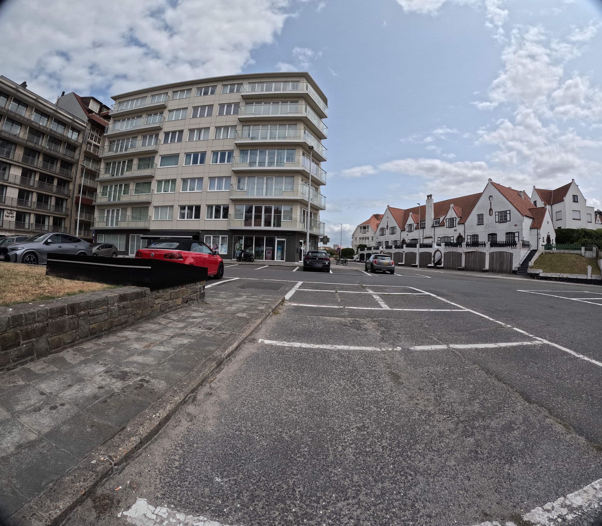 Street view near Bel-Air Hotel, Knokke-Heist — © filipc (CC BY-SA · Mapillary)