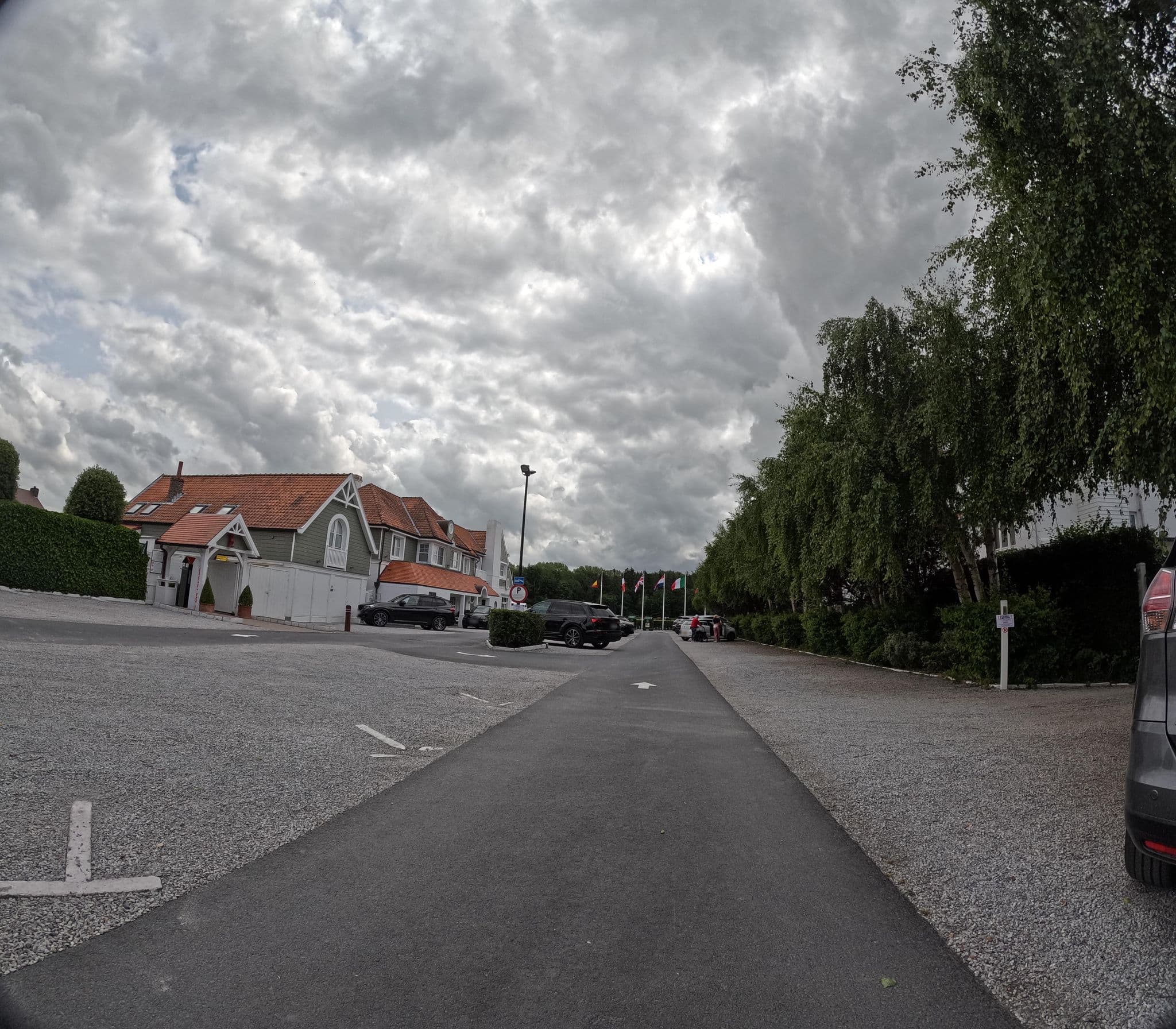 Street view near Golf Hotel Zoute, Knokke — © filipc (CC BY-SA · Mapillary)