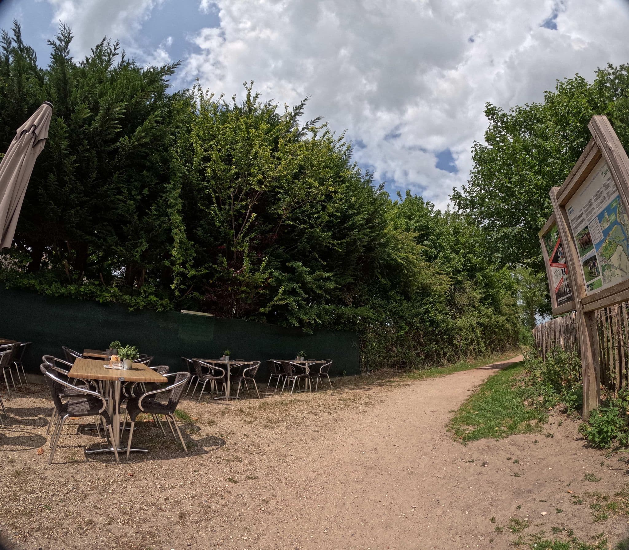 Street view near Loeys Nadine, Knokke — © filipc (CC BY-SA · Mapillary)