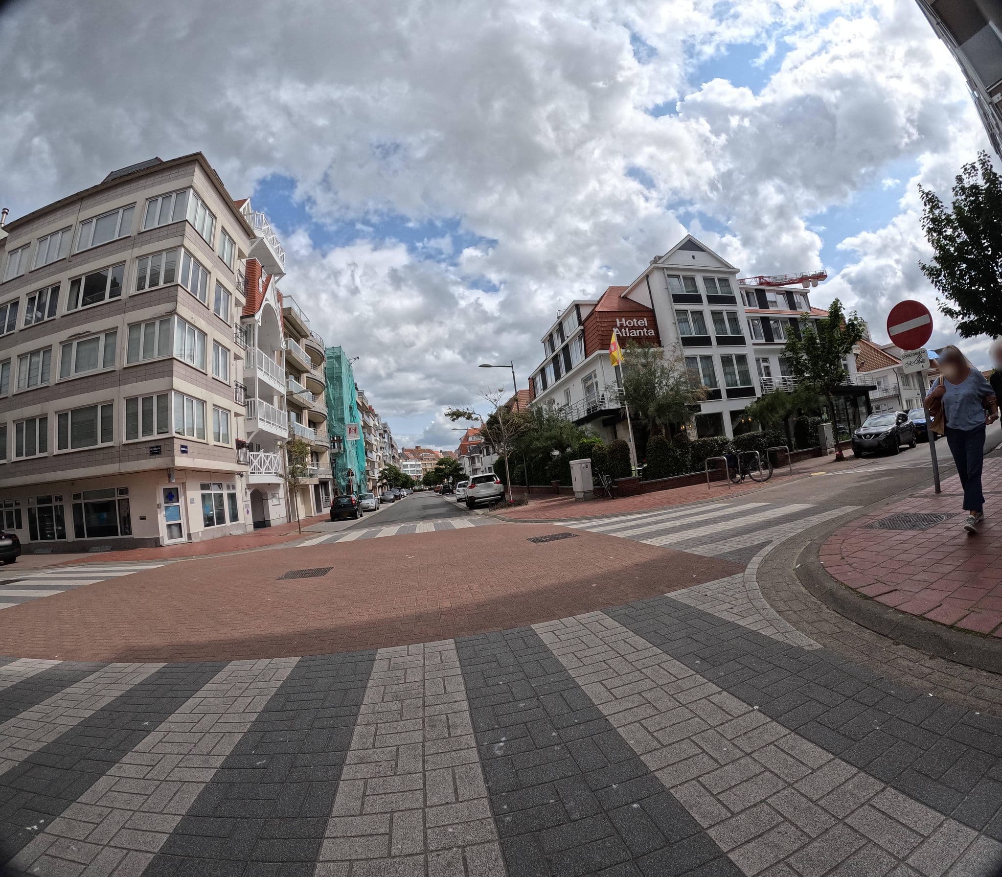 Street view near Hotel Albert Plage, Knokke — © filipc (CC BY-SA · Mapillary)