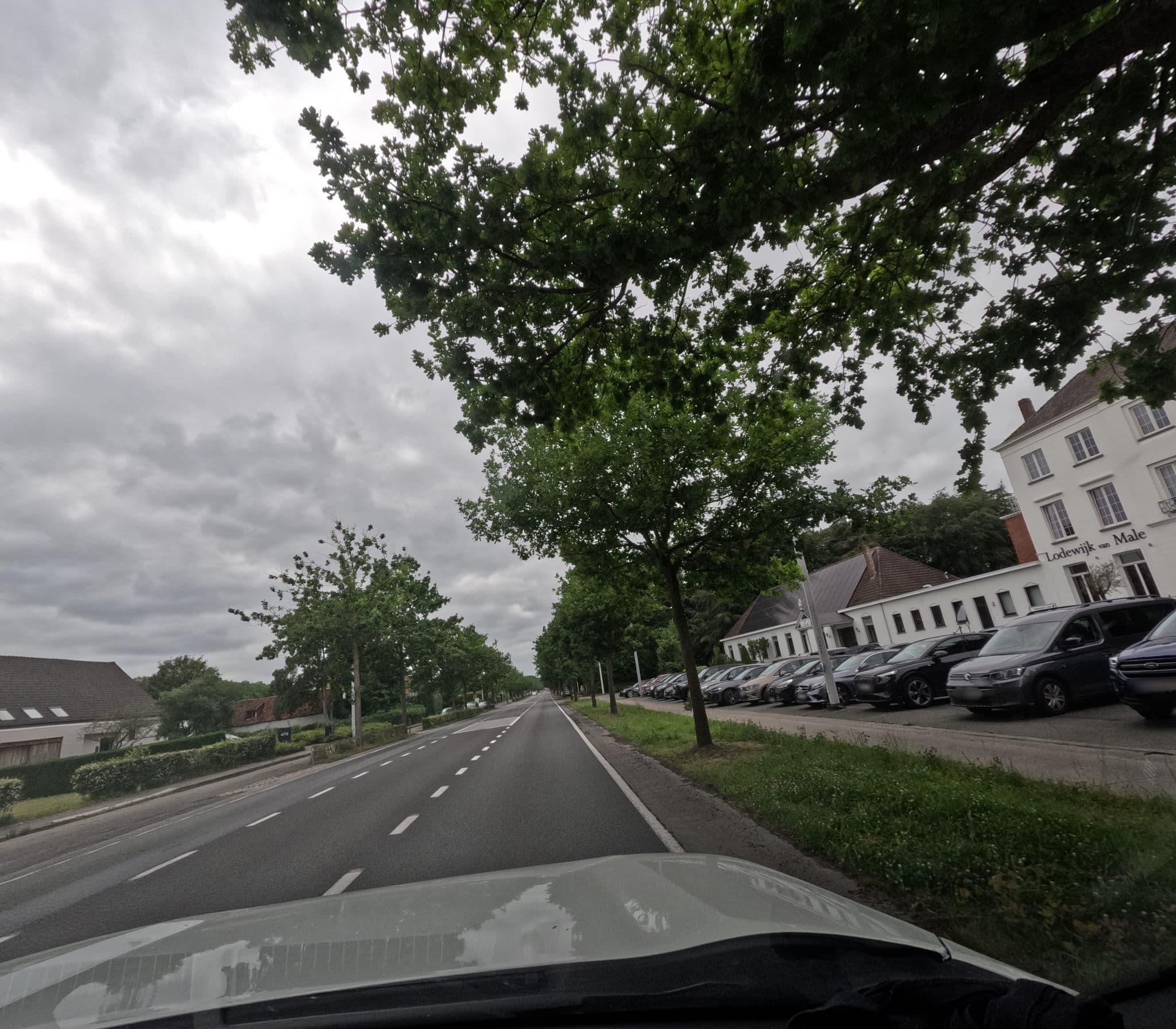 Street view near Lodewijk Van Male, Assebroek — © filipc (CC BY-SA · Mapillary)