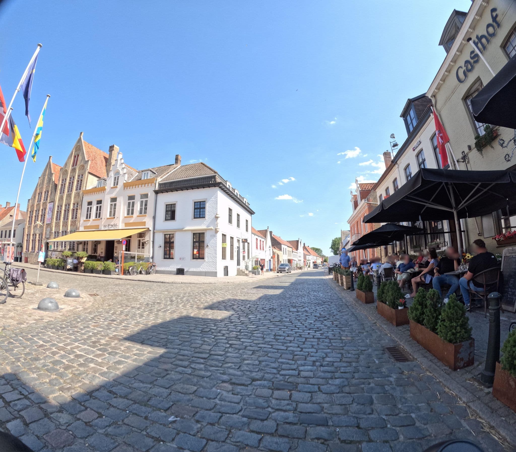 Street view near De Swaenhoeck, Damme — © filipc (CC BY-SA · Mapillary)