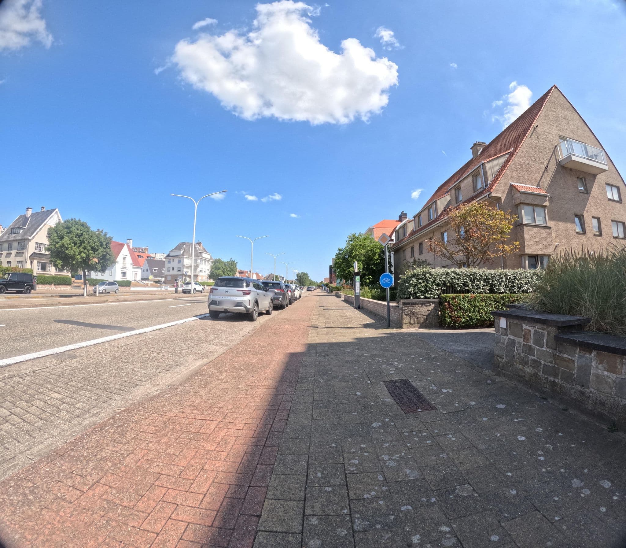 Street view near Parkhotel, Knokke-Heist — © filipc (CC BY-SA · Mapillary)