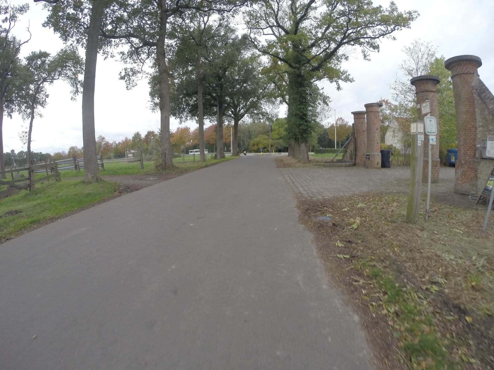 Street view near Reception Cley Hills Hotel, Maldegem — © imaginaire (CC BY-SA · Mapillary)