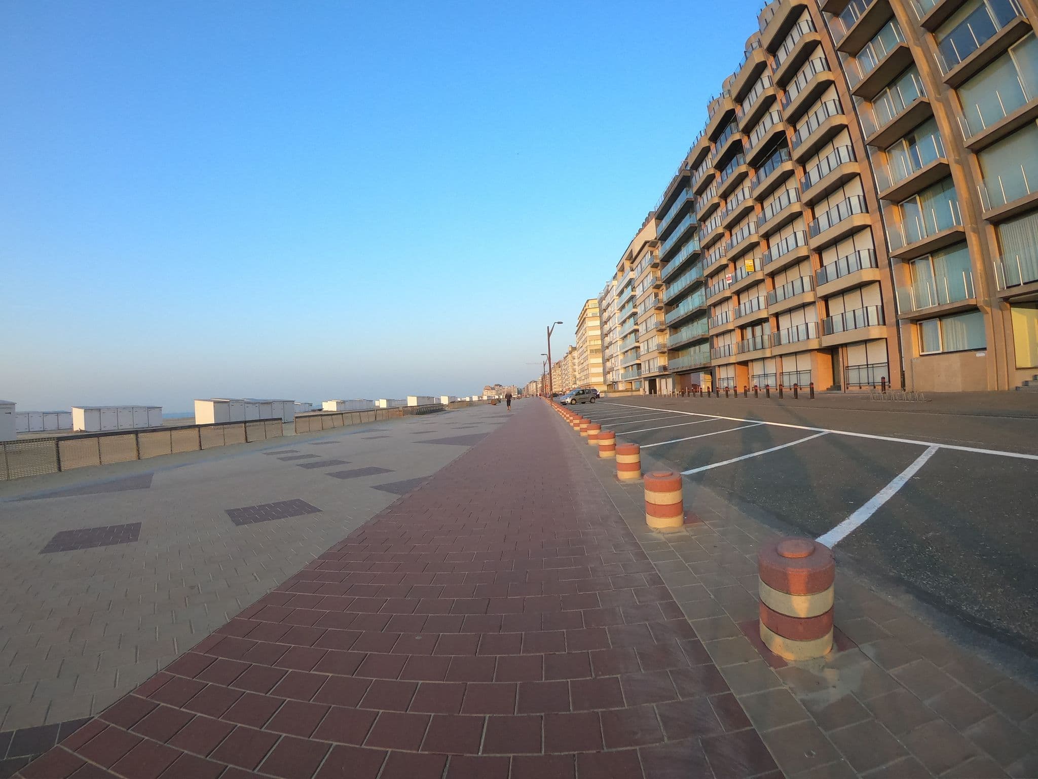 Street view near Studio FreBeach, Knokke-Heist — © filipc (CC BY-SA · Mapillary)