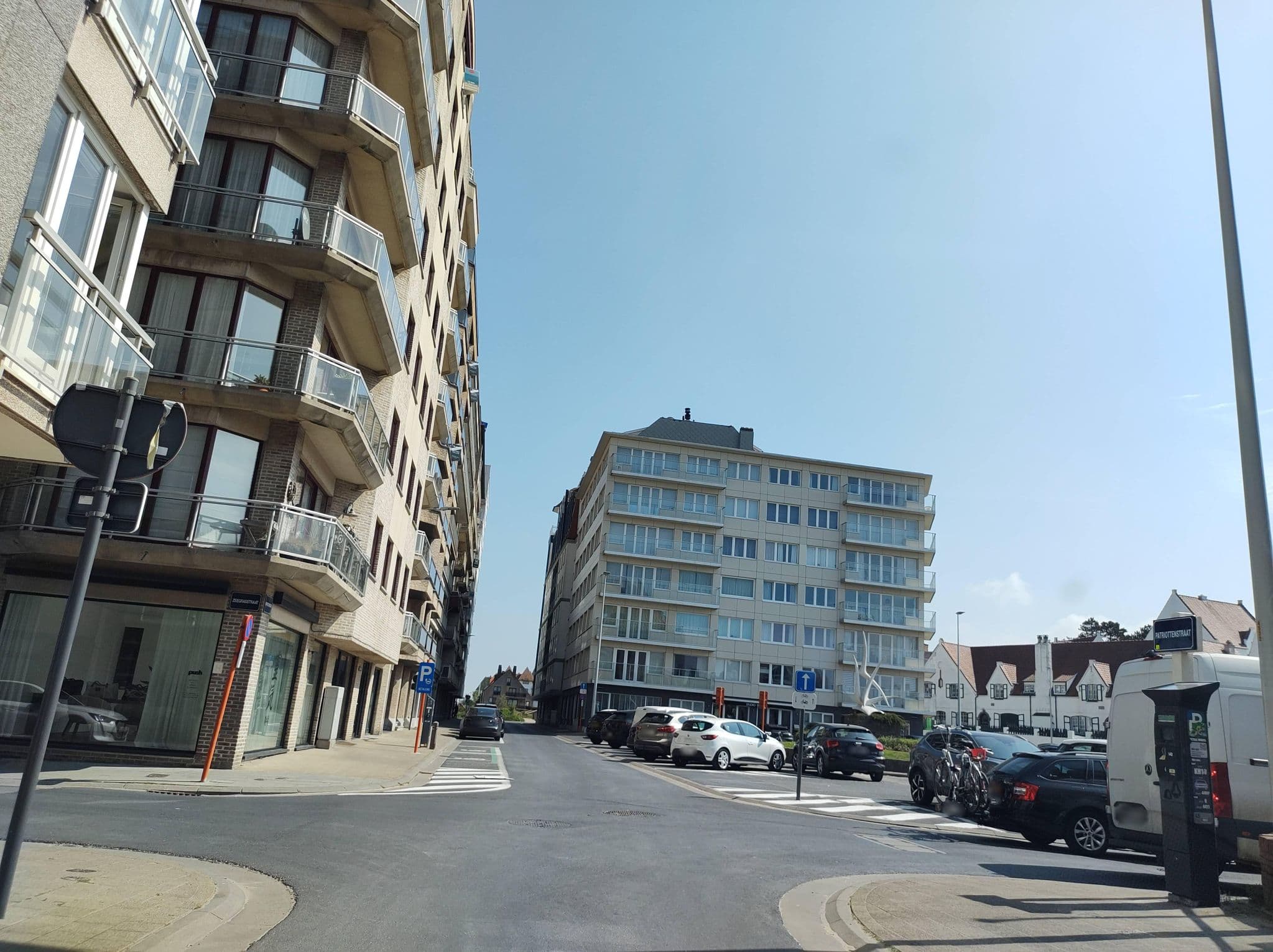 Street view near Cosyrest Nv, Knokke-Heist — © thetornado76 (CC BY-SA · Mapillary)