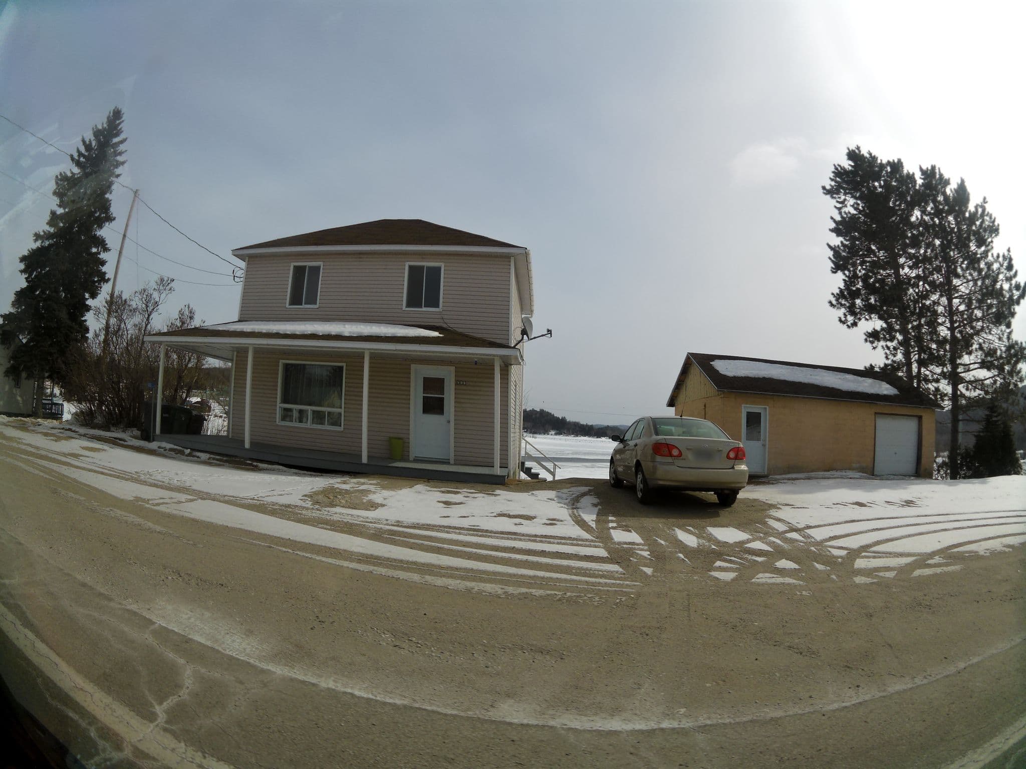 Street view near Gîte et marina Pontmain, Maniwaki — © thelogicalviolinist (CC BY-SA · Mapillary)