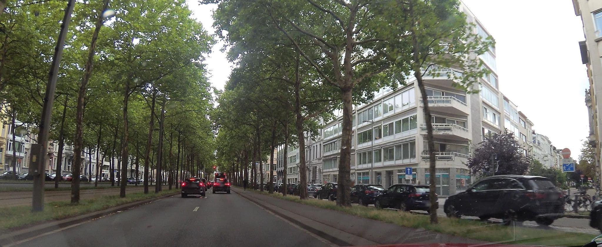 Street view near B in Antwerp, Antwerp — © teddy73 (CC BY-SA · Mapillary)